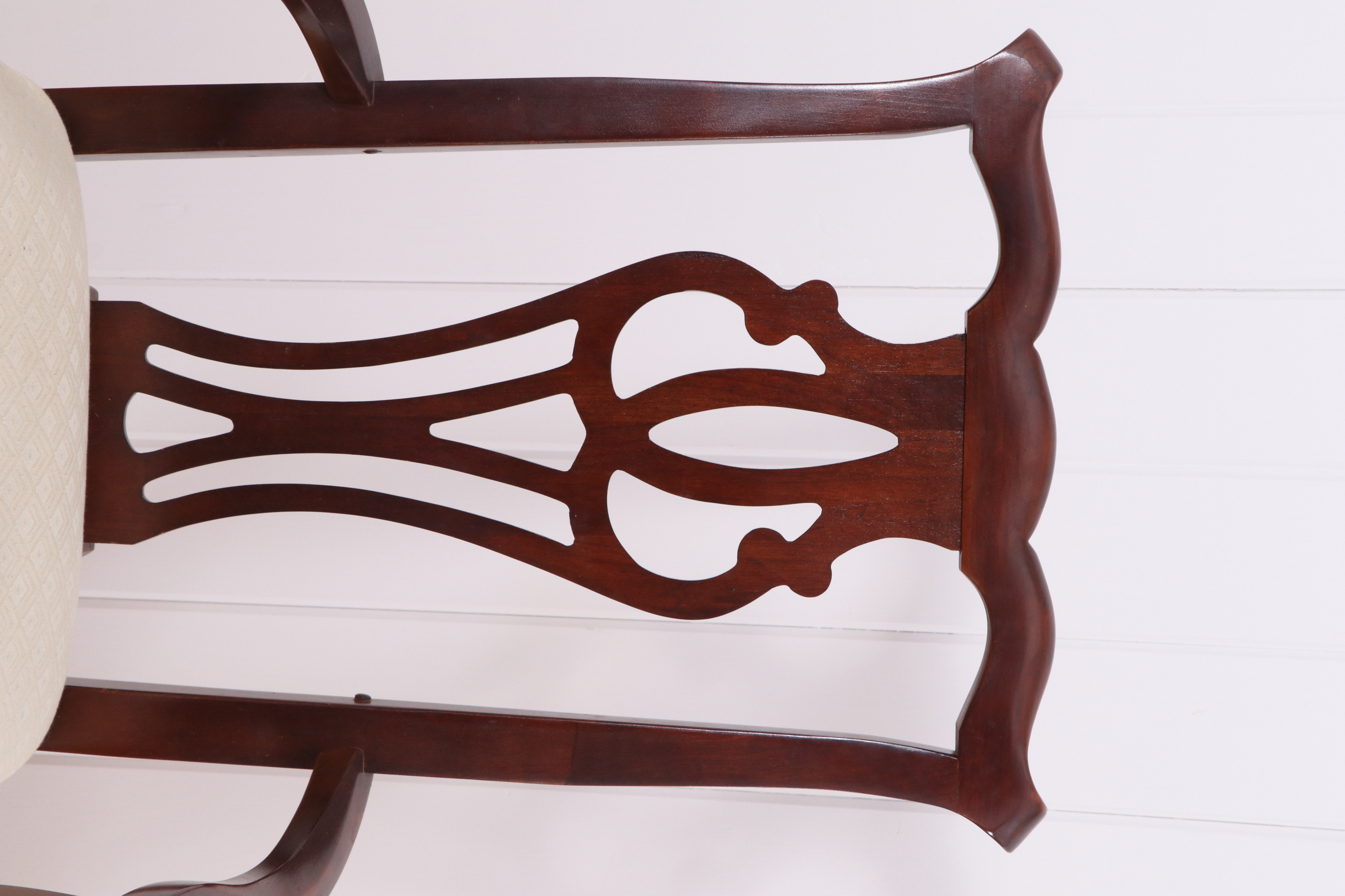 Thomasville Furniture Mahogany Dining Table and Chippendale Style Chairs