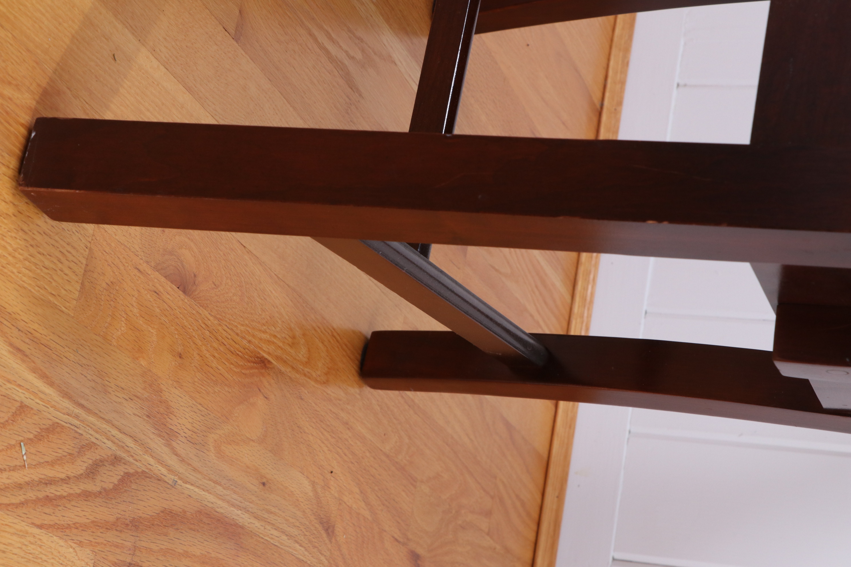 Thomasville Furniture Mahogany Dining Table and Chippendale Style Chairs