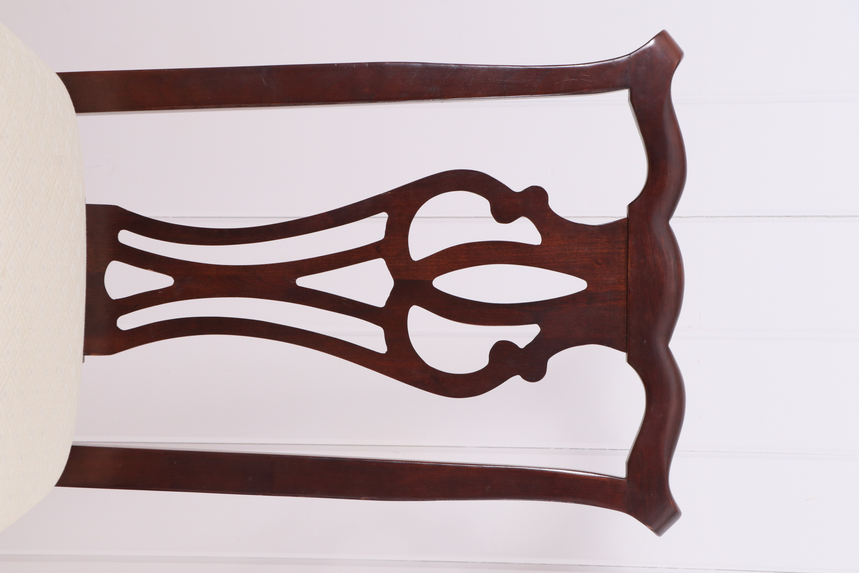 Thomasville Furniture Mahogany Dining Table and Chippendale Style Chairs