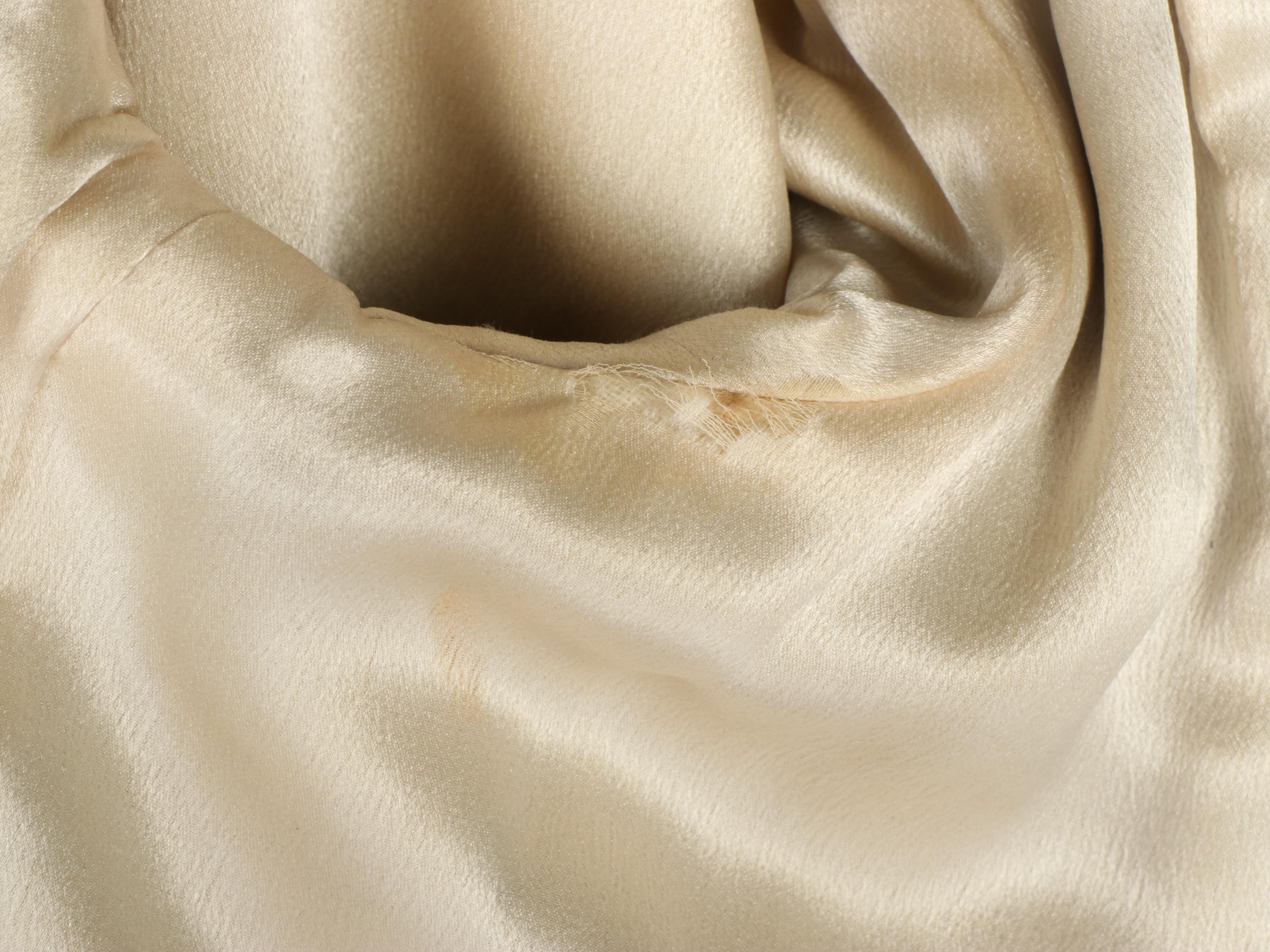 Black Velvet Opera Coat with Ermine Fur Collar from Bonwit Teller, Late 1920s