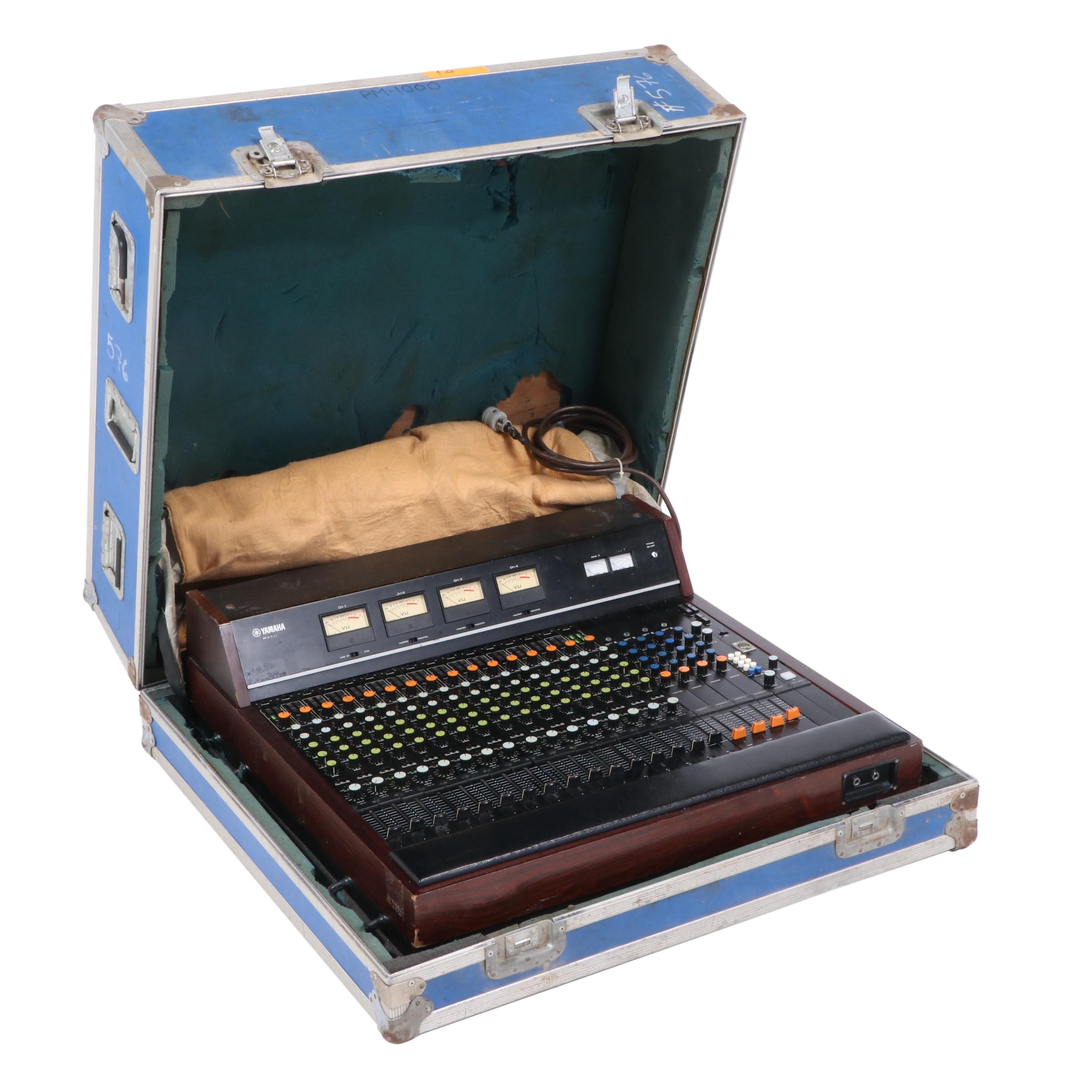 Yamaha PM-1000 16 Channel Mixing Console With Road Case