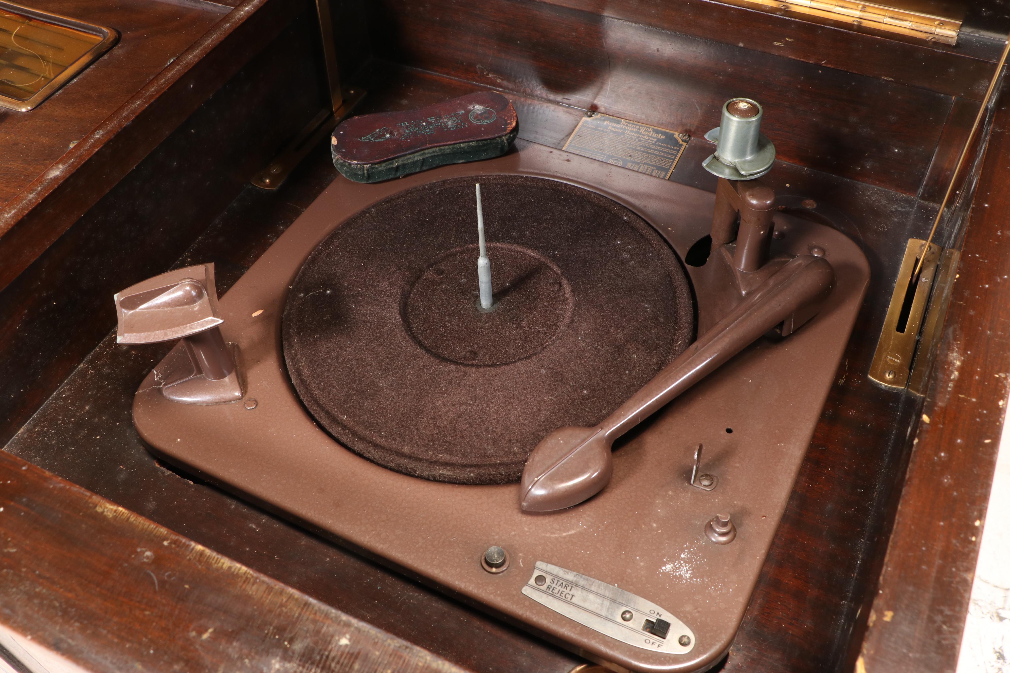 Brunswick Panatrope-Radiola Super Heterodyne Phonograph, circa 1927