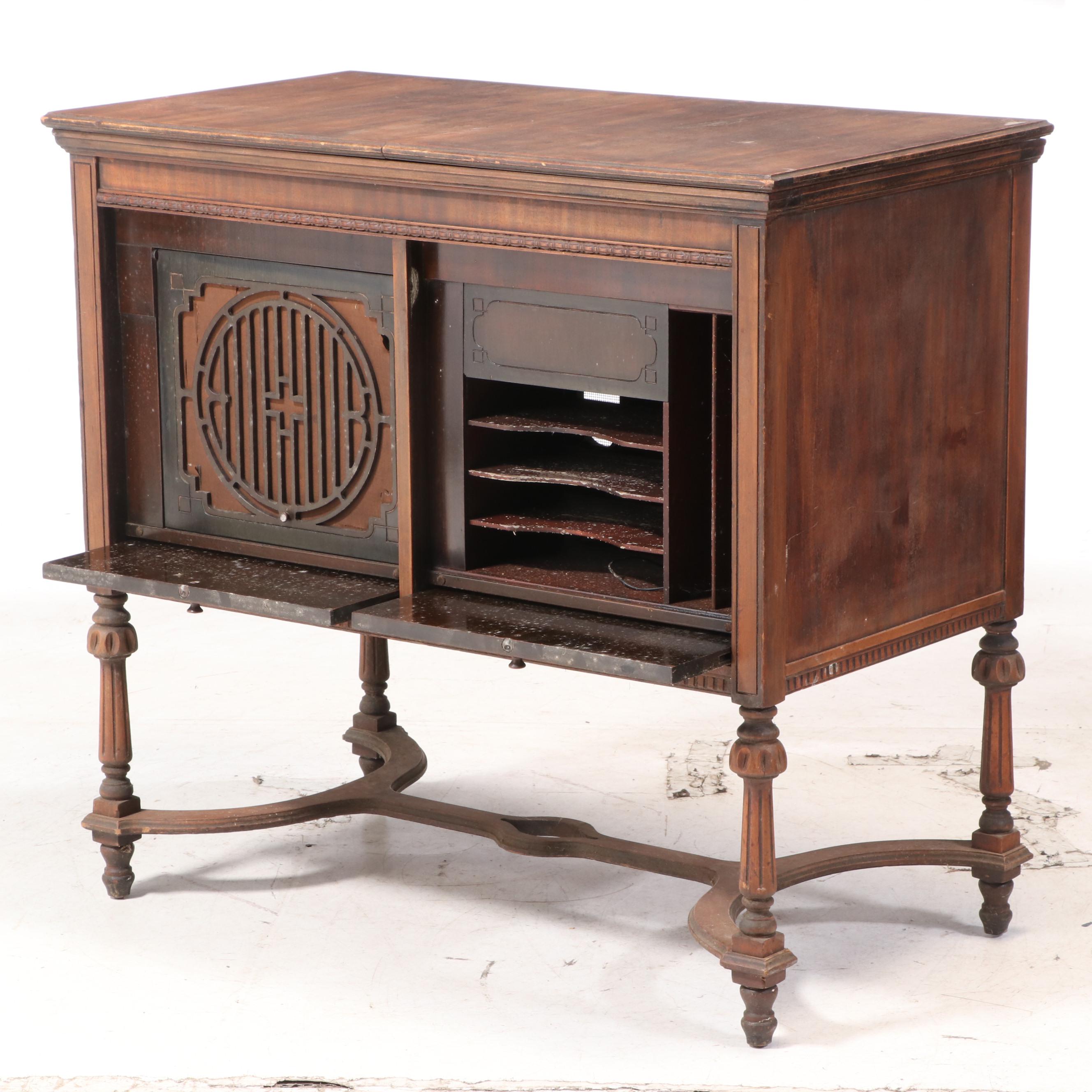 Brunswick Panatrope-Radiola Super Heterodyne Phonograph, circa 1927