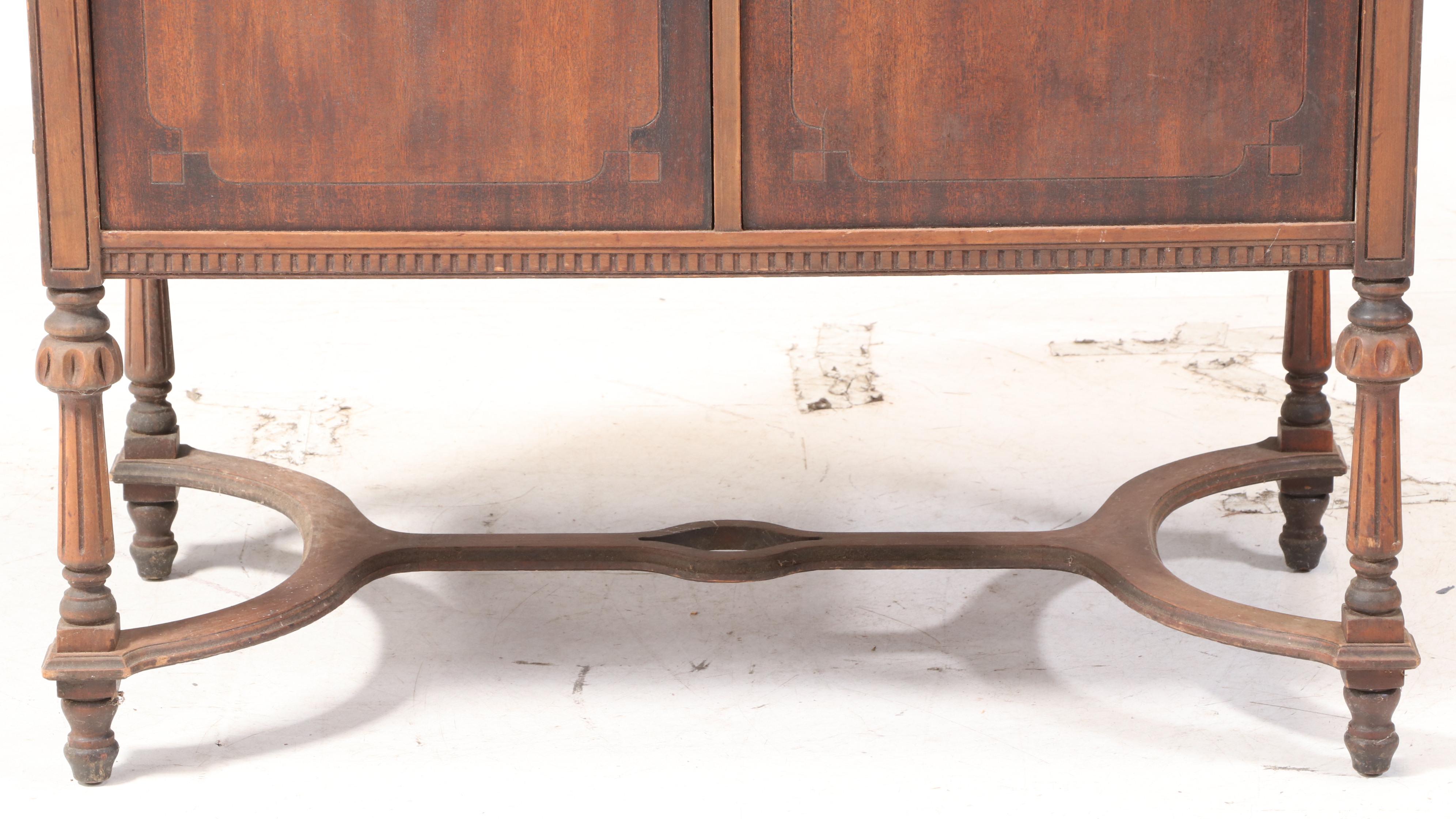 Brunswick Panatrope-Radiola Super Heterodyne Phonograph, circa 1927