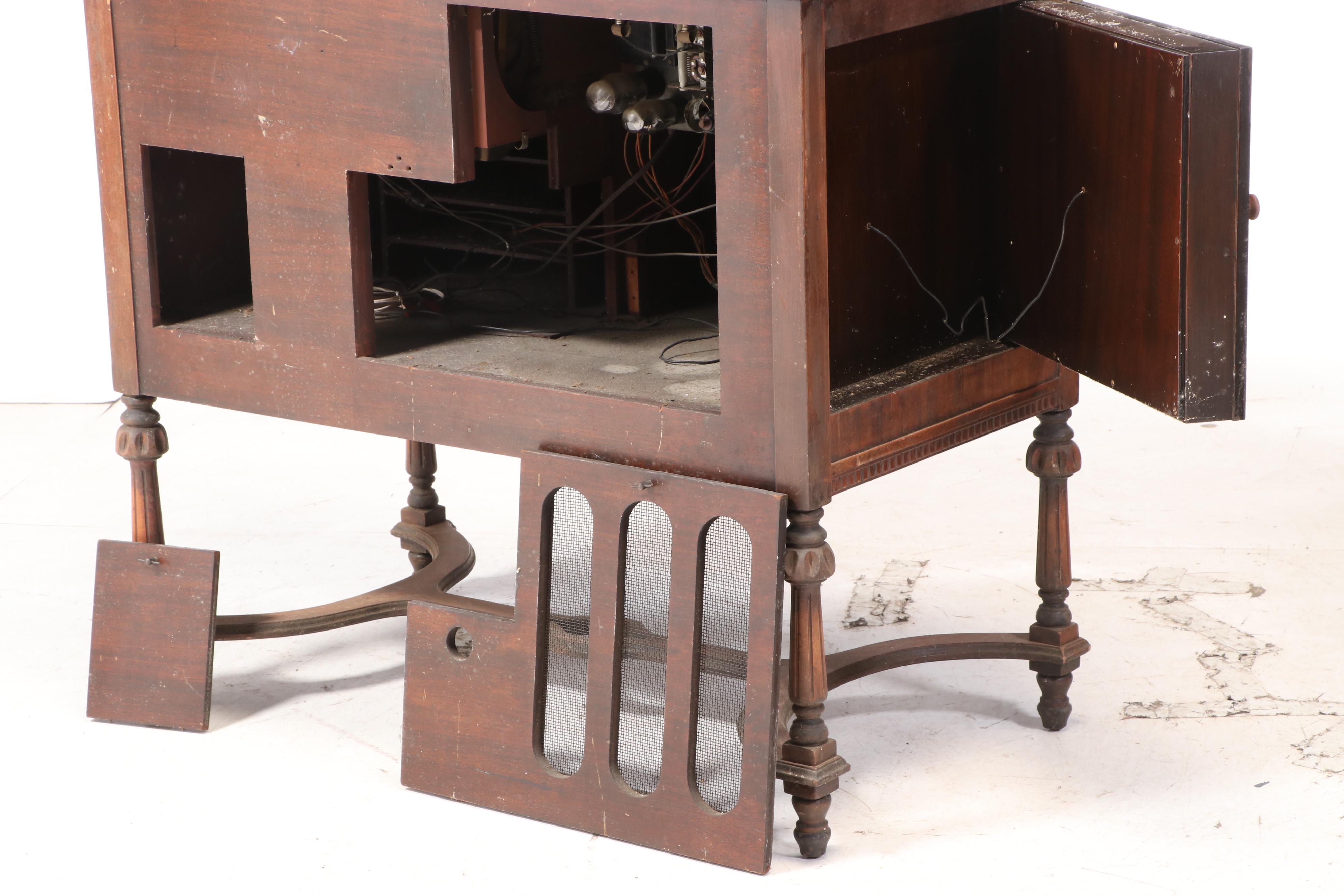 Brunswick Panatrope-Radiola Super Heterodyne Phonograph, circa 1927