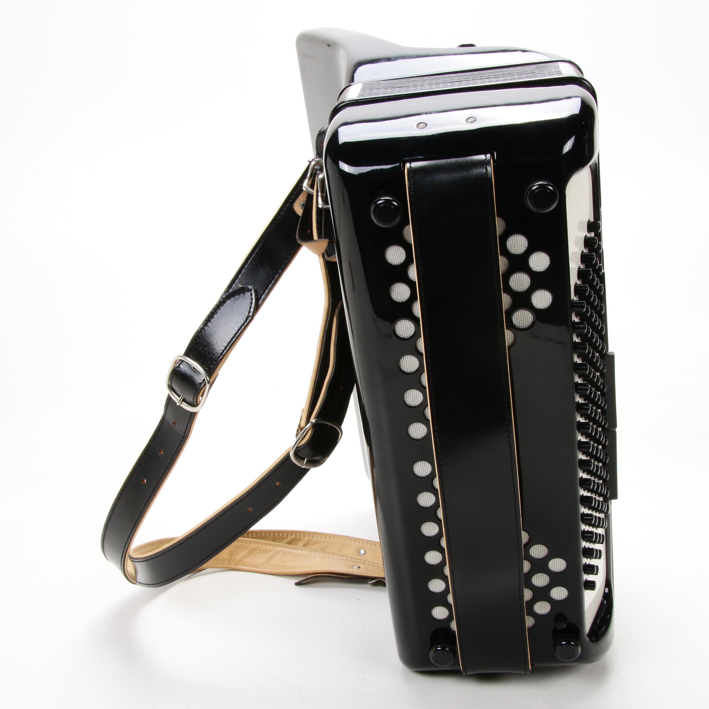 Hohner Lucia IVP 96 Bass Piano Accordion