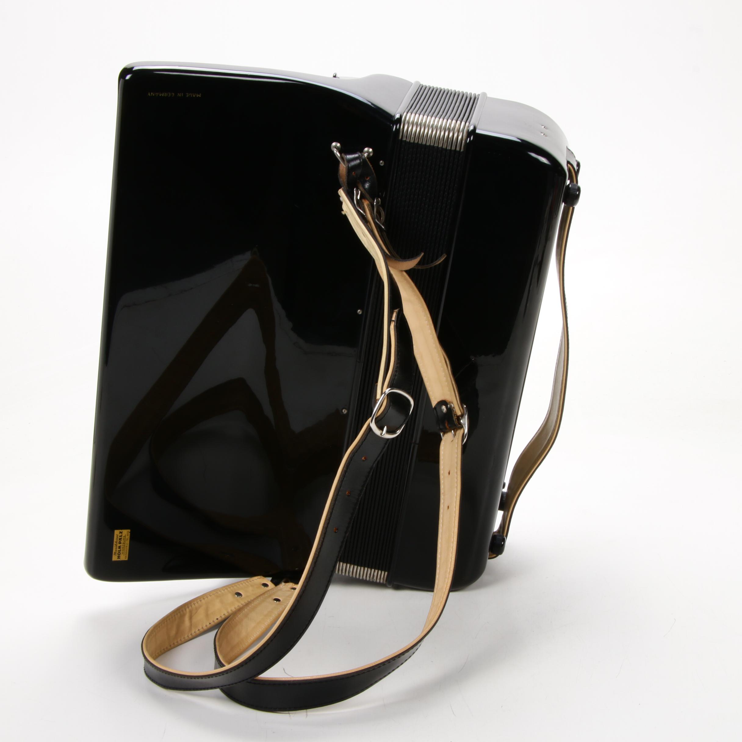 Hohner Lucia IVP 96 Bass Piano Accordion