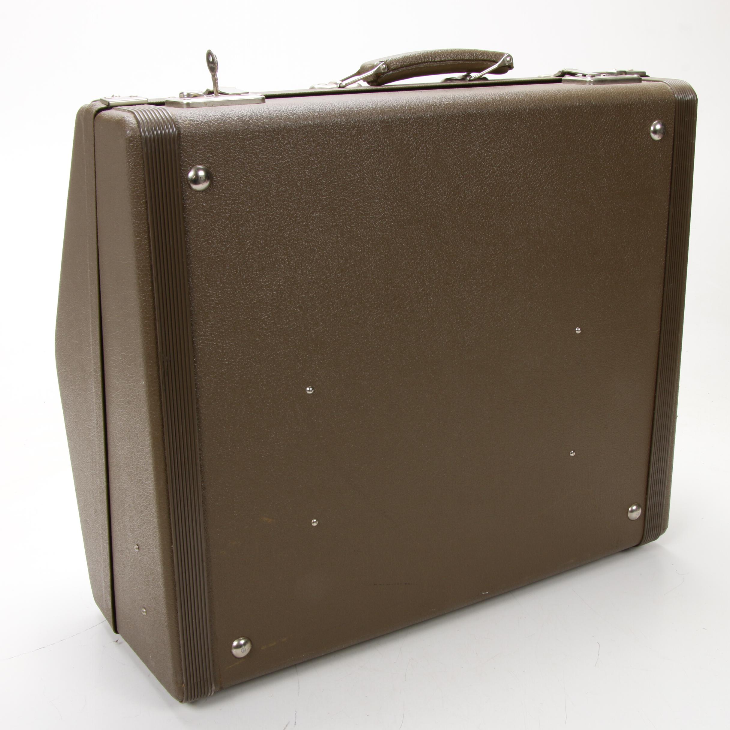 Hohner Lucia IVP 96 Bass Piano Accordion