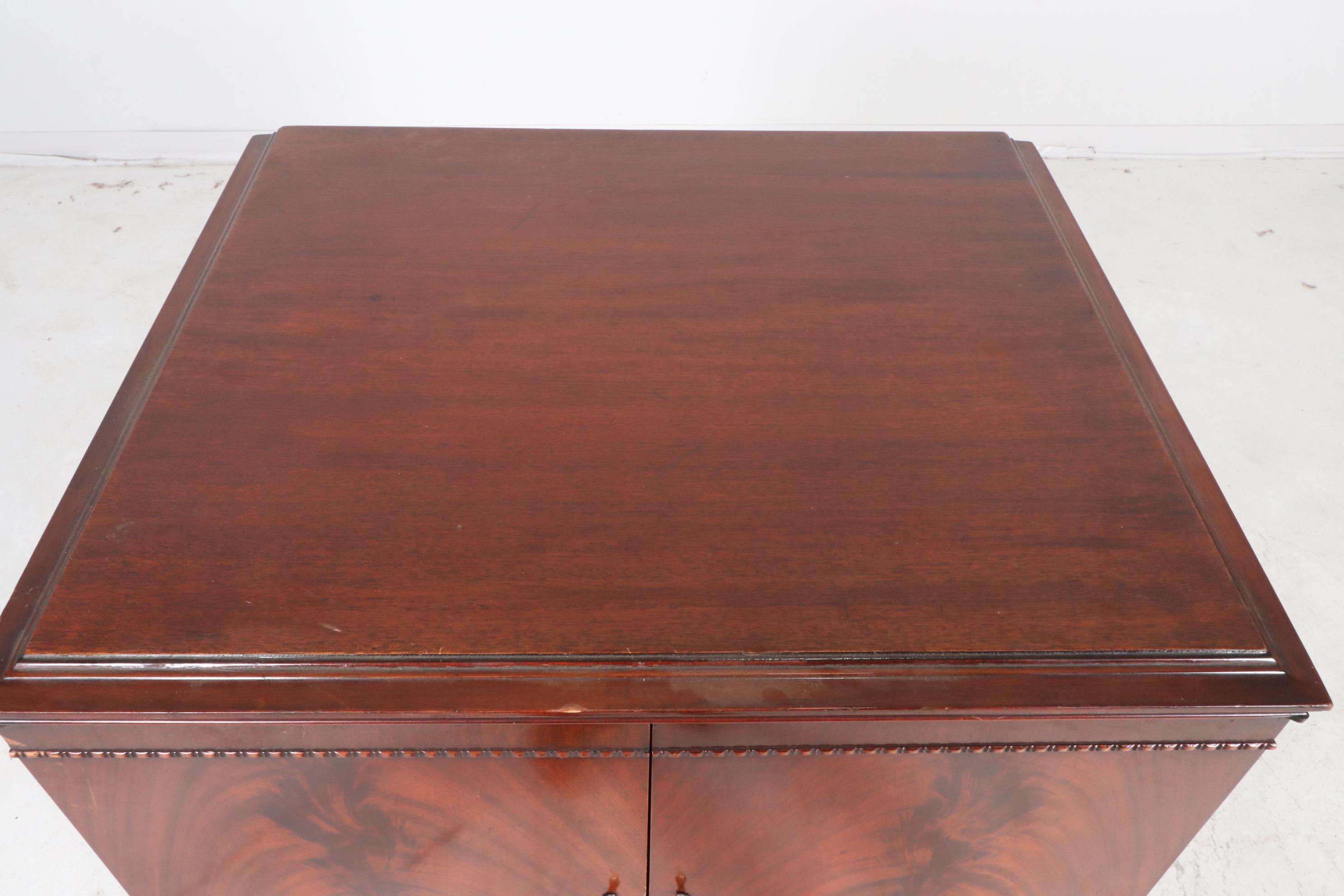 RCA Victor Hepplewhite Style Television Cabinet, Mid-20th Century