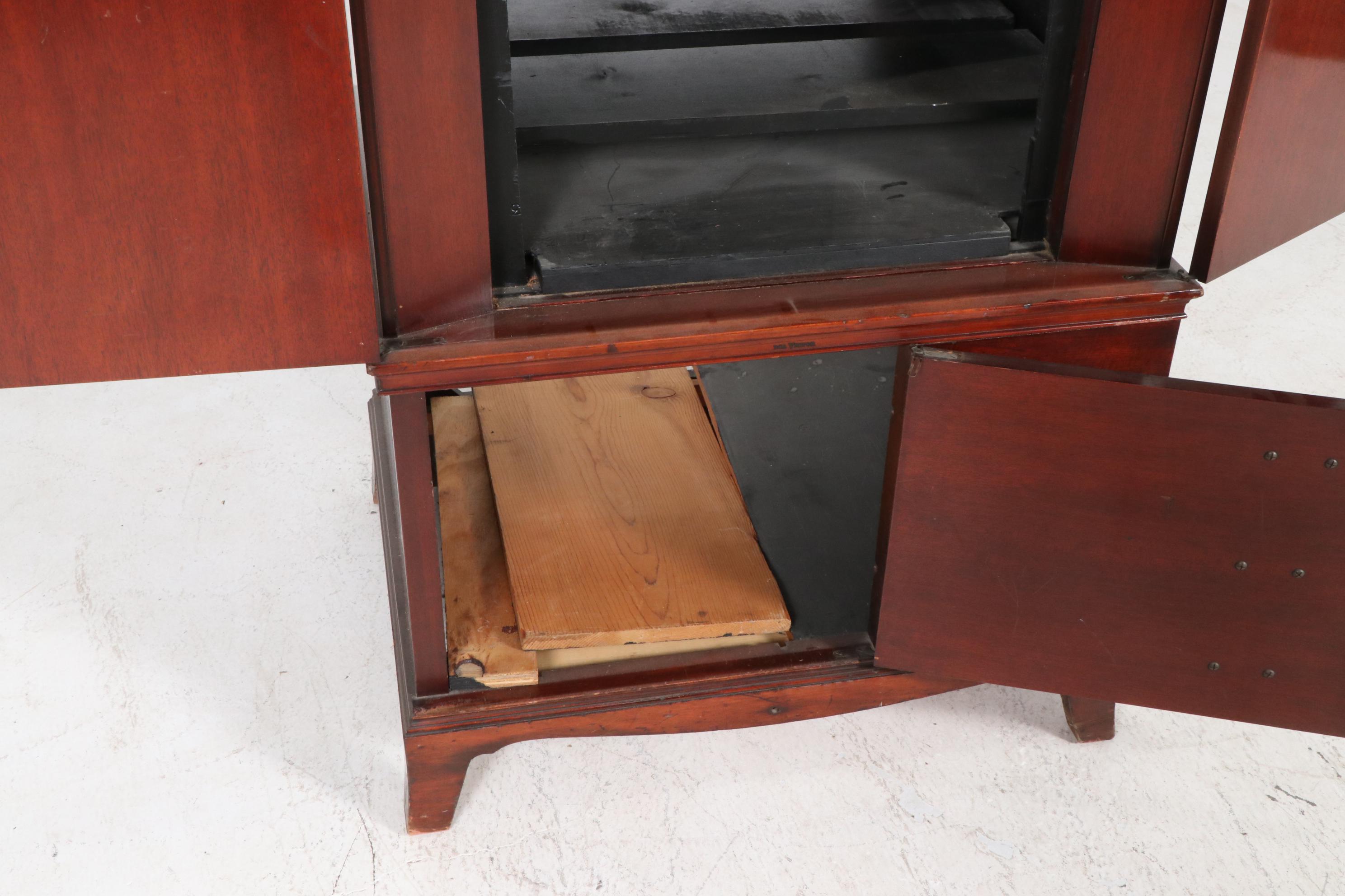 RCA Victor Hepplewhite Style Television Cabinet, Mid-20th Century