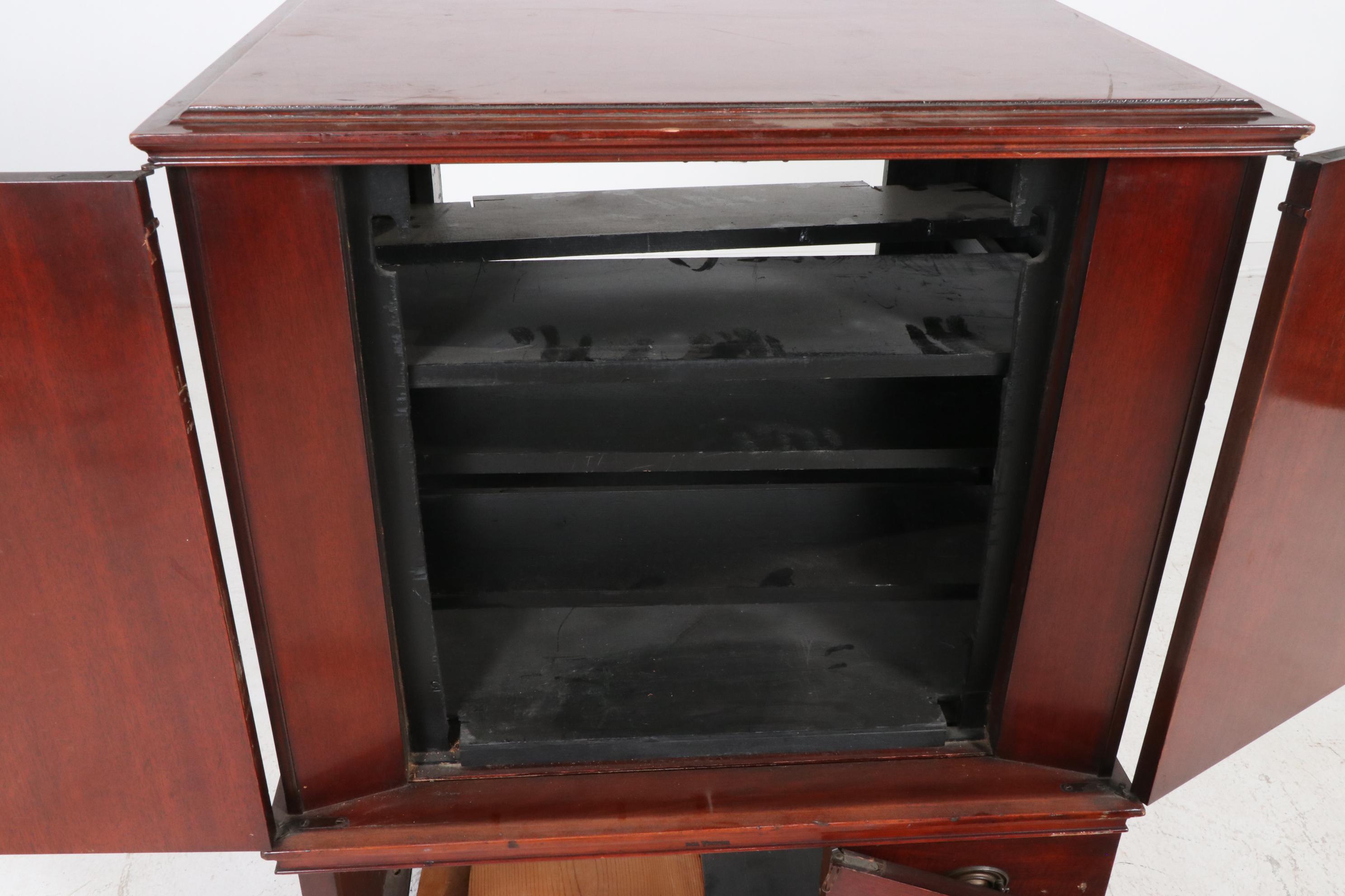 RCA Victor Hepplewhite Style Television Cabinet, Mid-20th Century