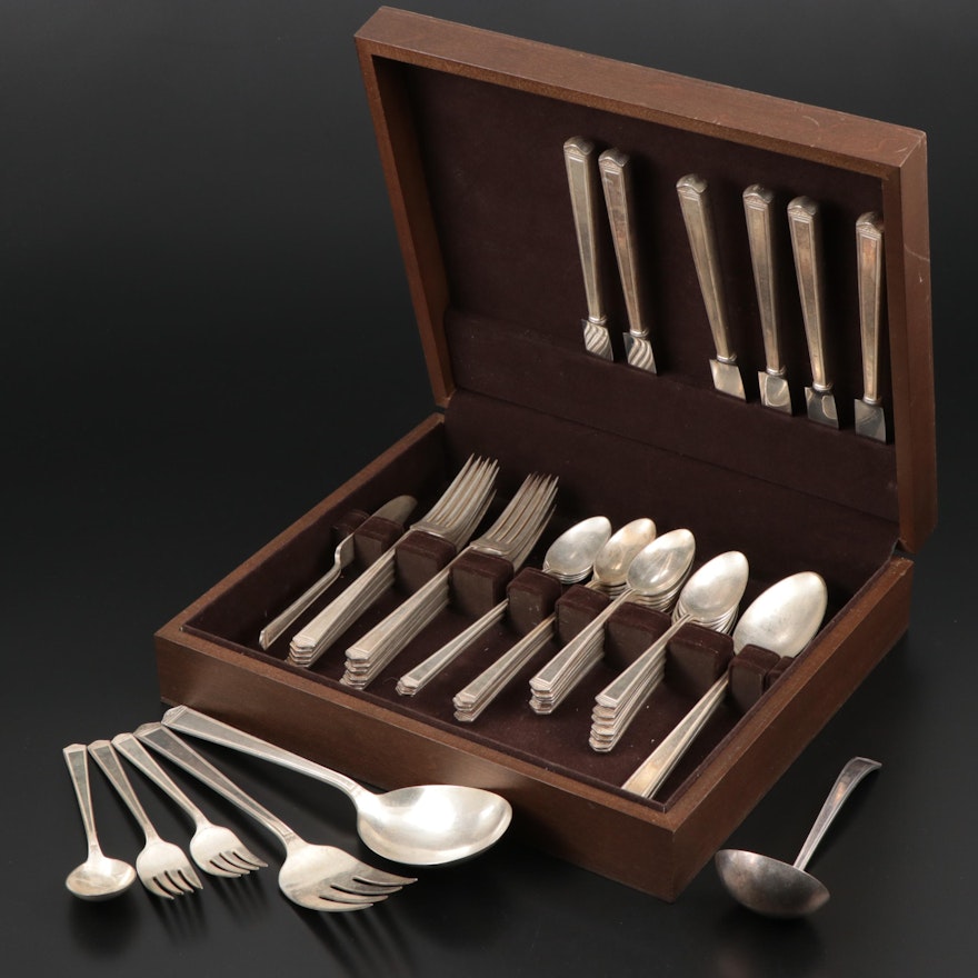 1847 Rogers Brothers "Anniversary" Silver Plate Flatware with Chest, 1923–1973