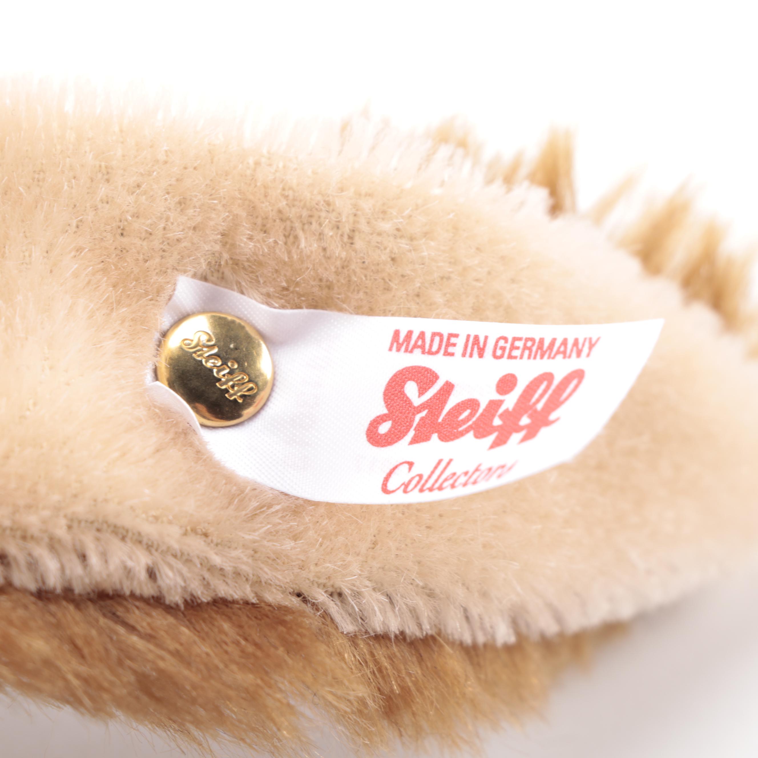 Steiff Wile E. Coyote Stuffed Animal COA