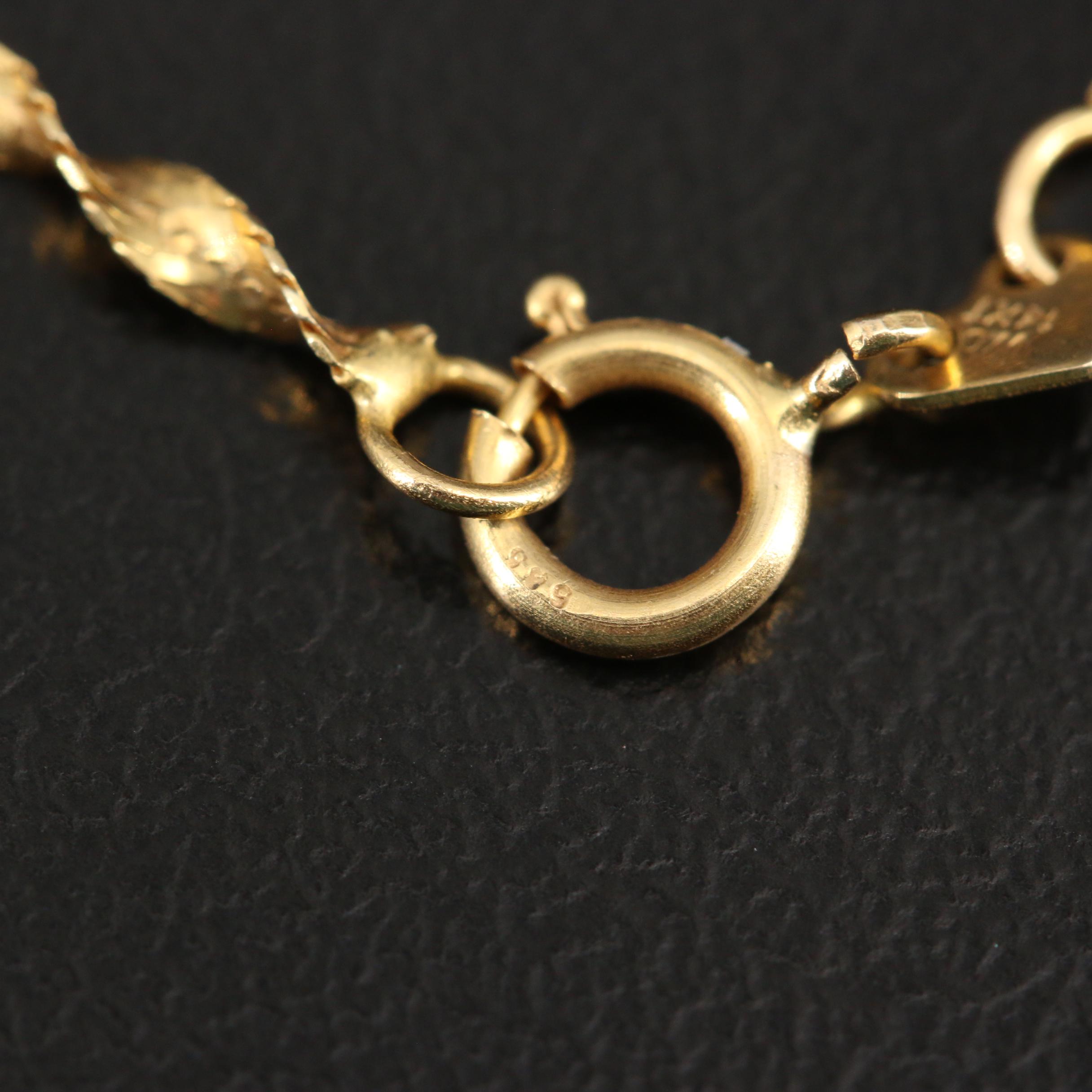 14K Gold Twisted Herringbone Link Chain Necklace