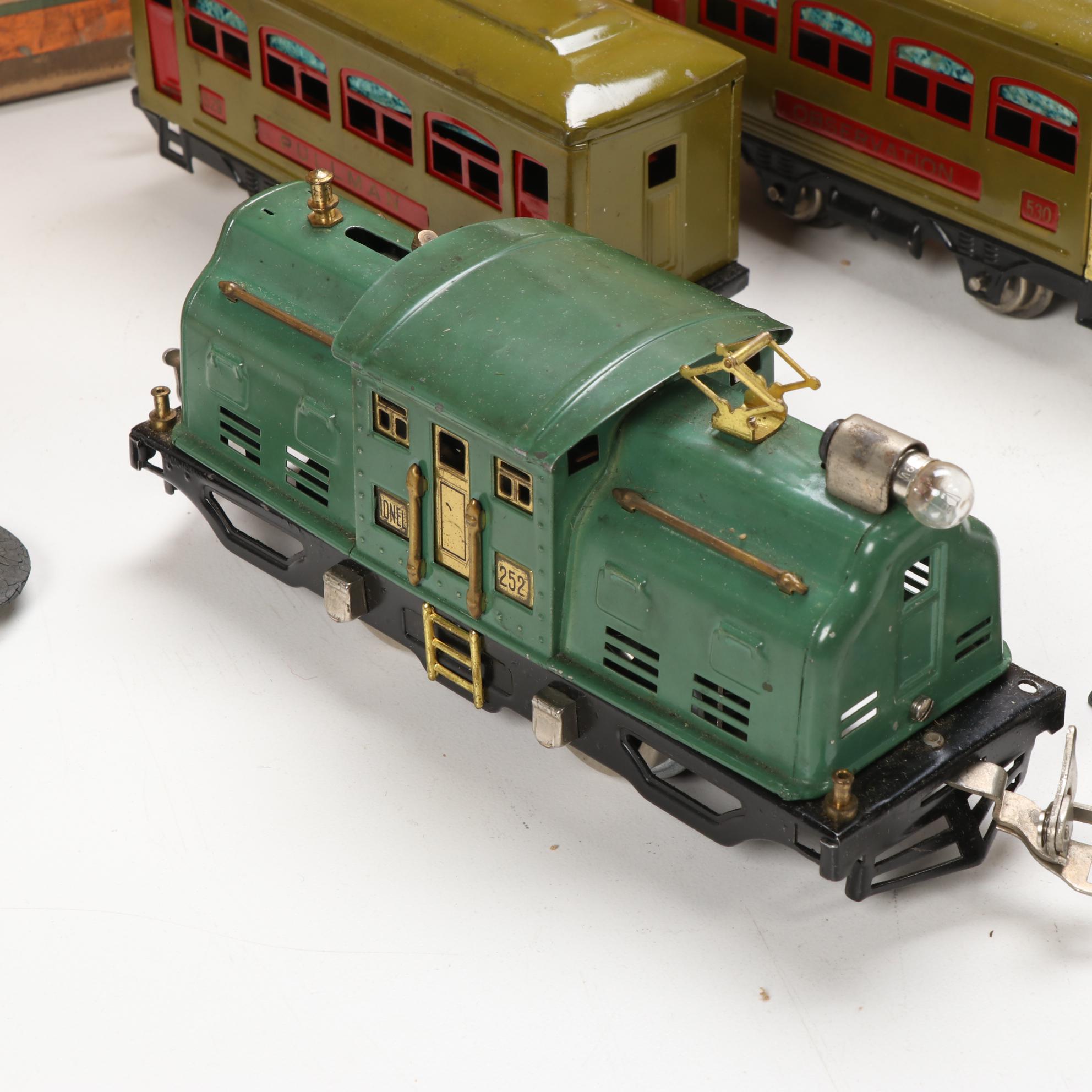 Lionel Pre War O Scale 294 Train Set in Original Box, Early 20th Century