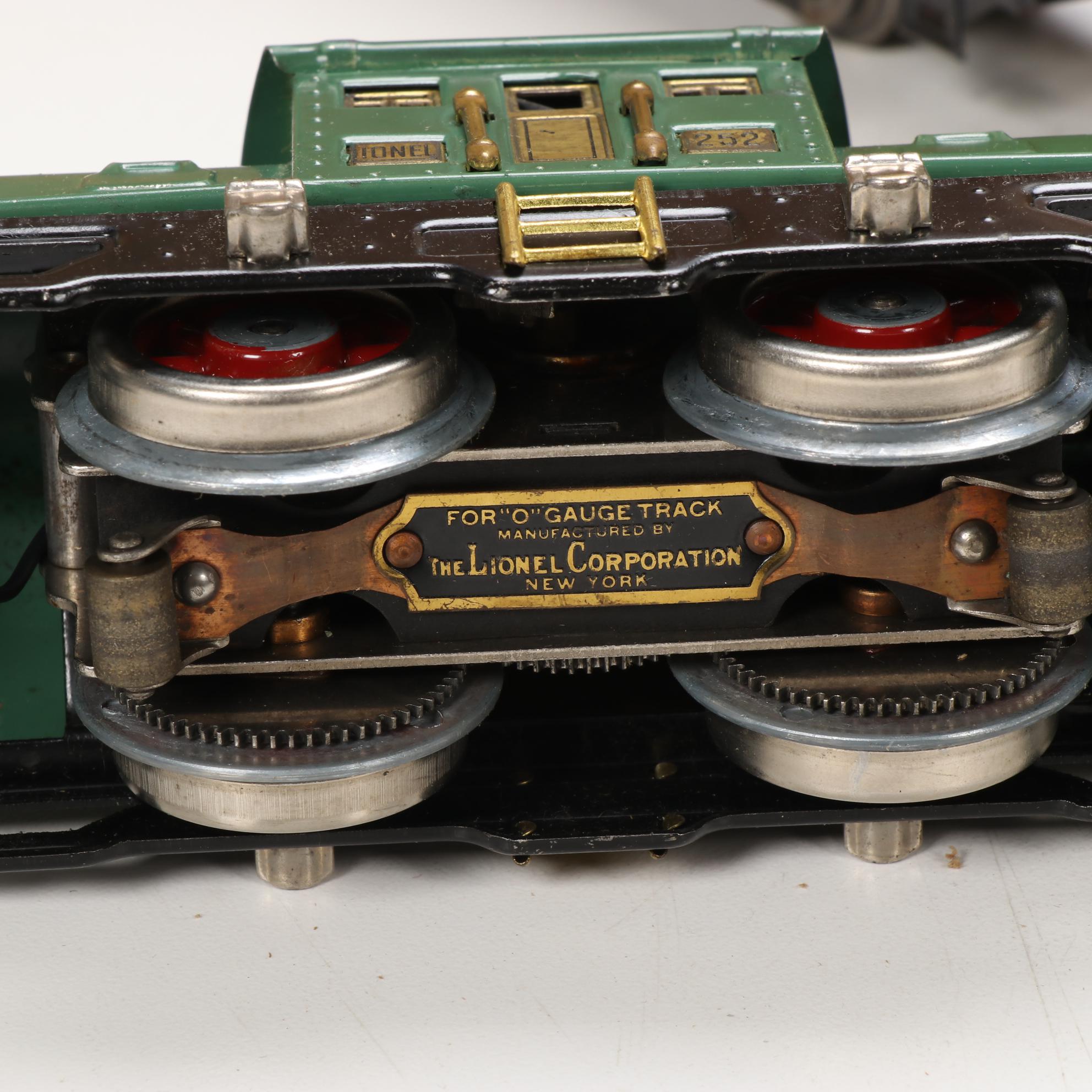 Lionel Pre War O Scale 294 Train Set in Original Box, Early 20th Century