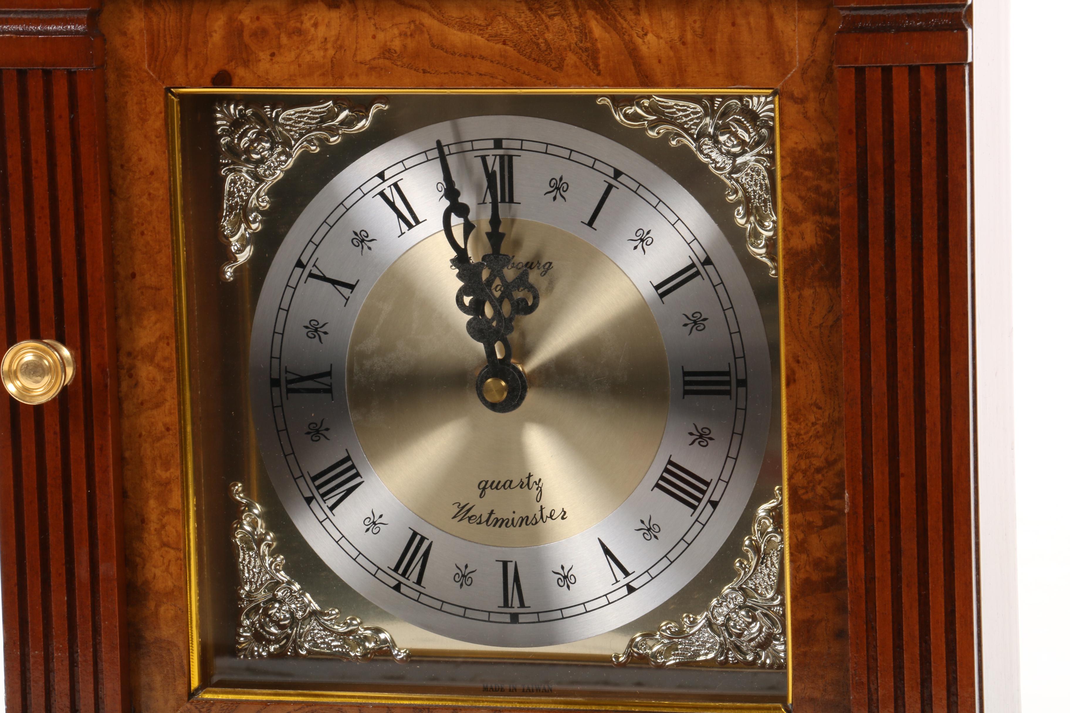 Strausbourg Manor Mantel Clock, Mid to Late 20th Century