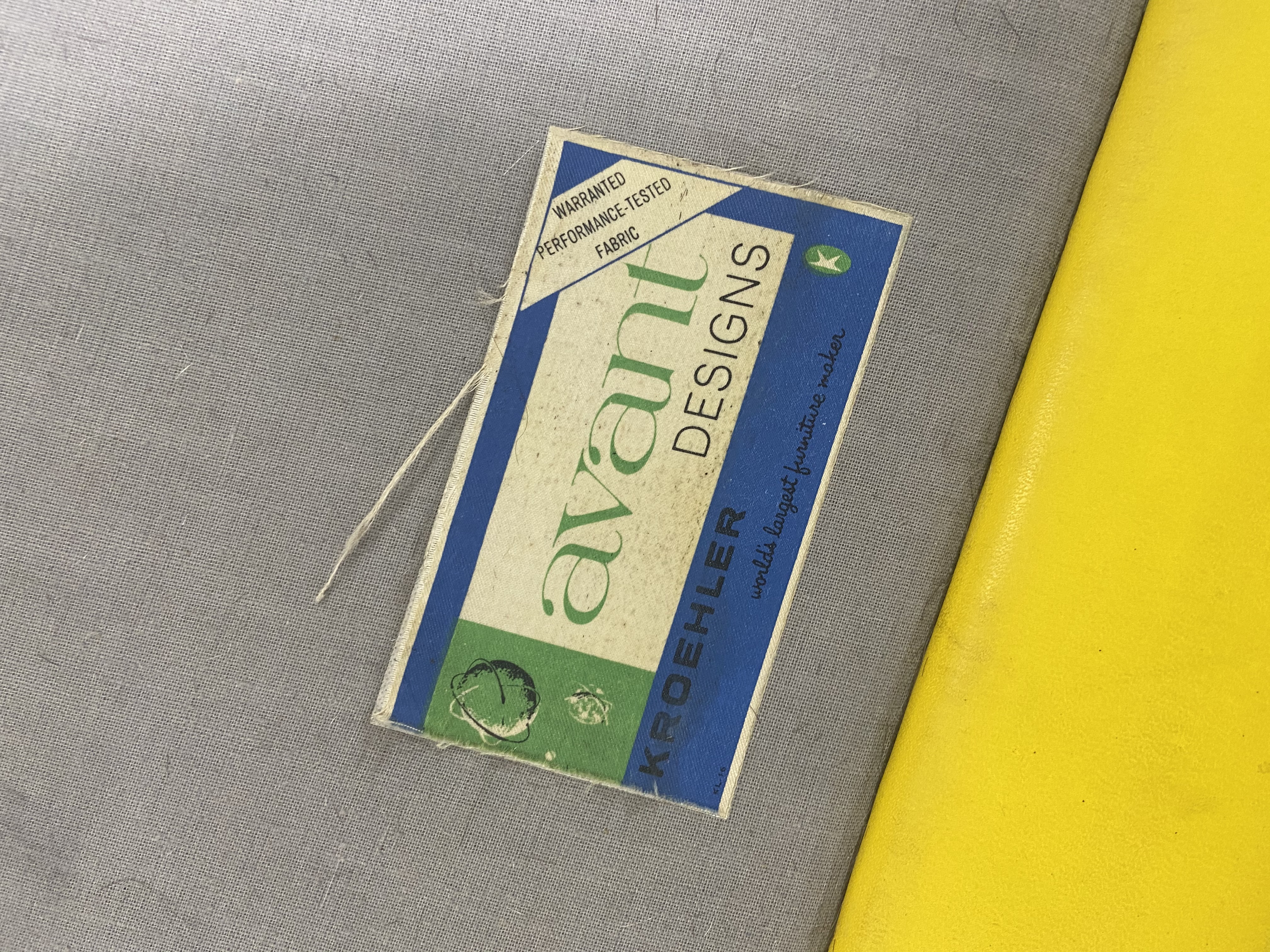 Kroehler Avant Designs Mid Century Modern Sofa