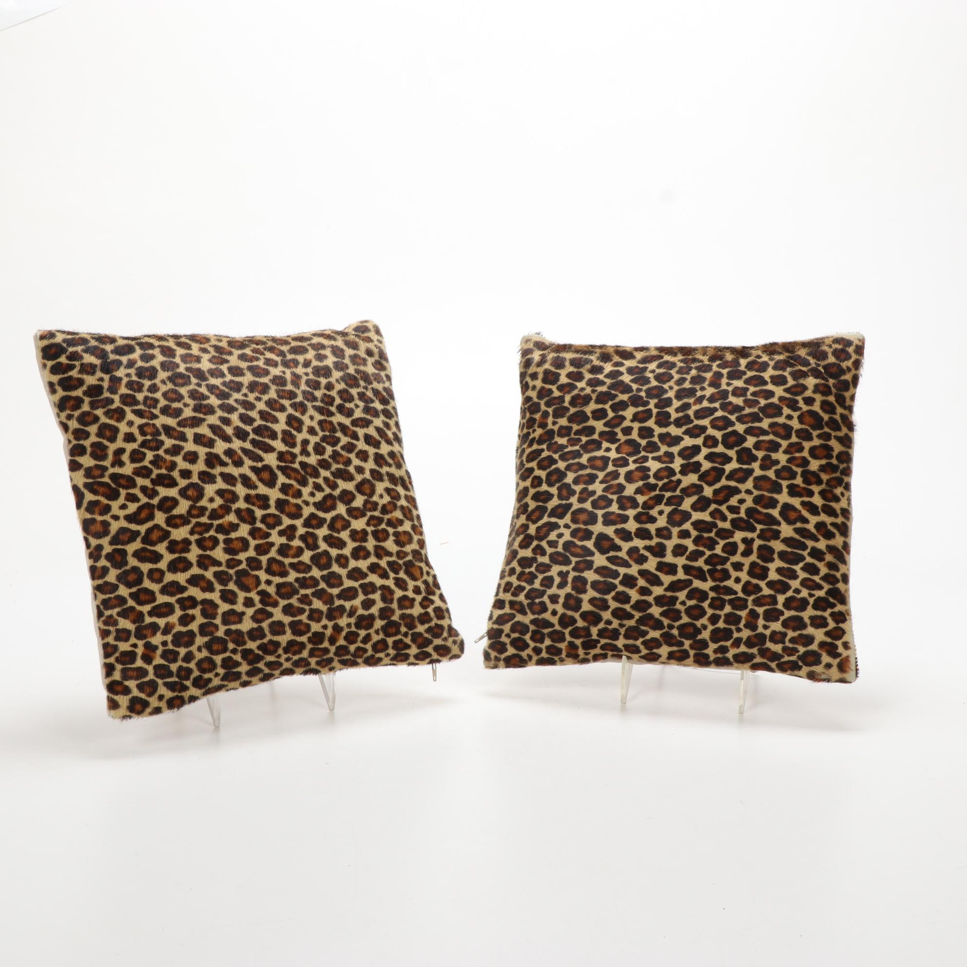 Tiffany & Co. "Tauck World Discovery" Porcelain Box with Other Table Décor