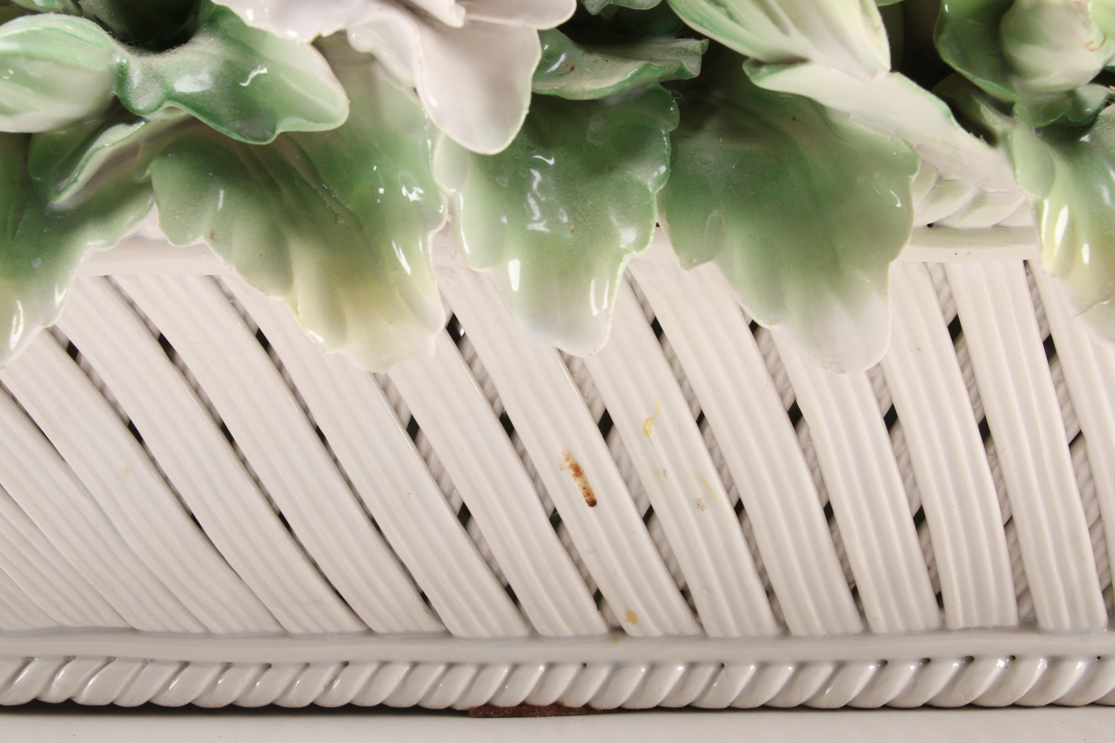 Italian Capodimonte Style Porcelain White Tulip Arrangement, Mid to Late 20th C.