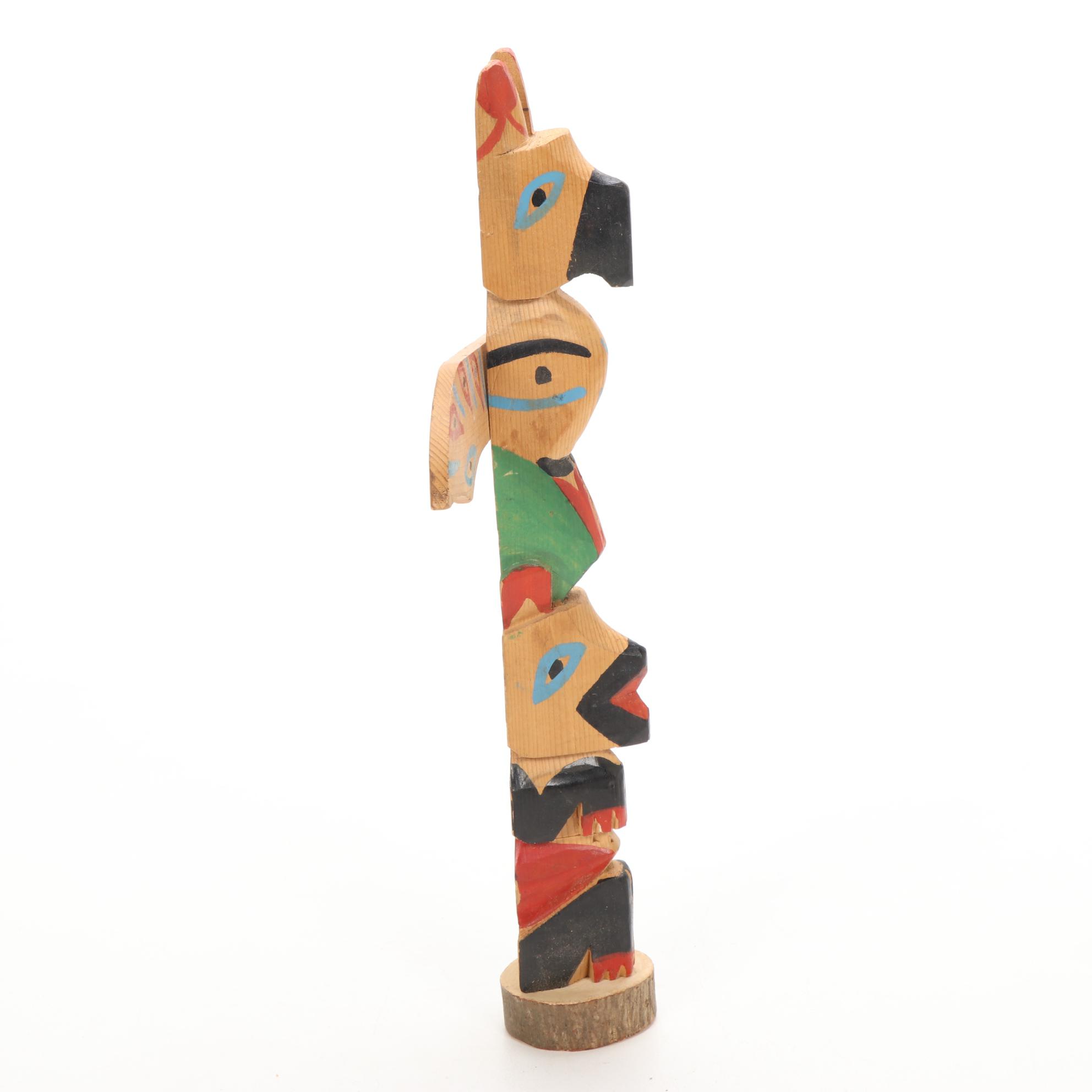 Ojibwe Crafts Totem and Sioux Carved Pipestone Pipe