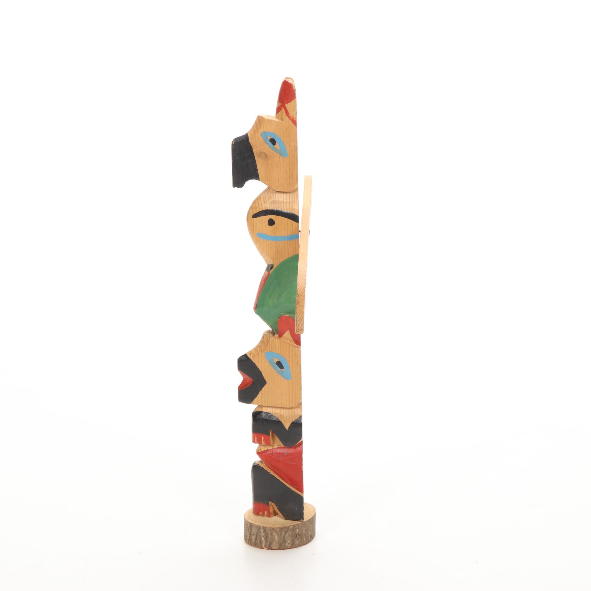 Ojibwe Crafts Totem and Sioux Carved Pipestone Pipe