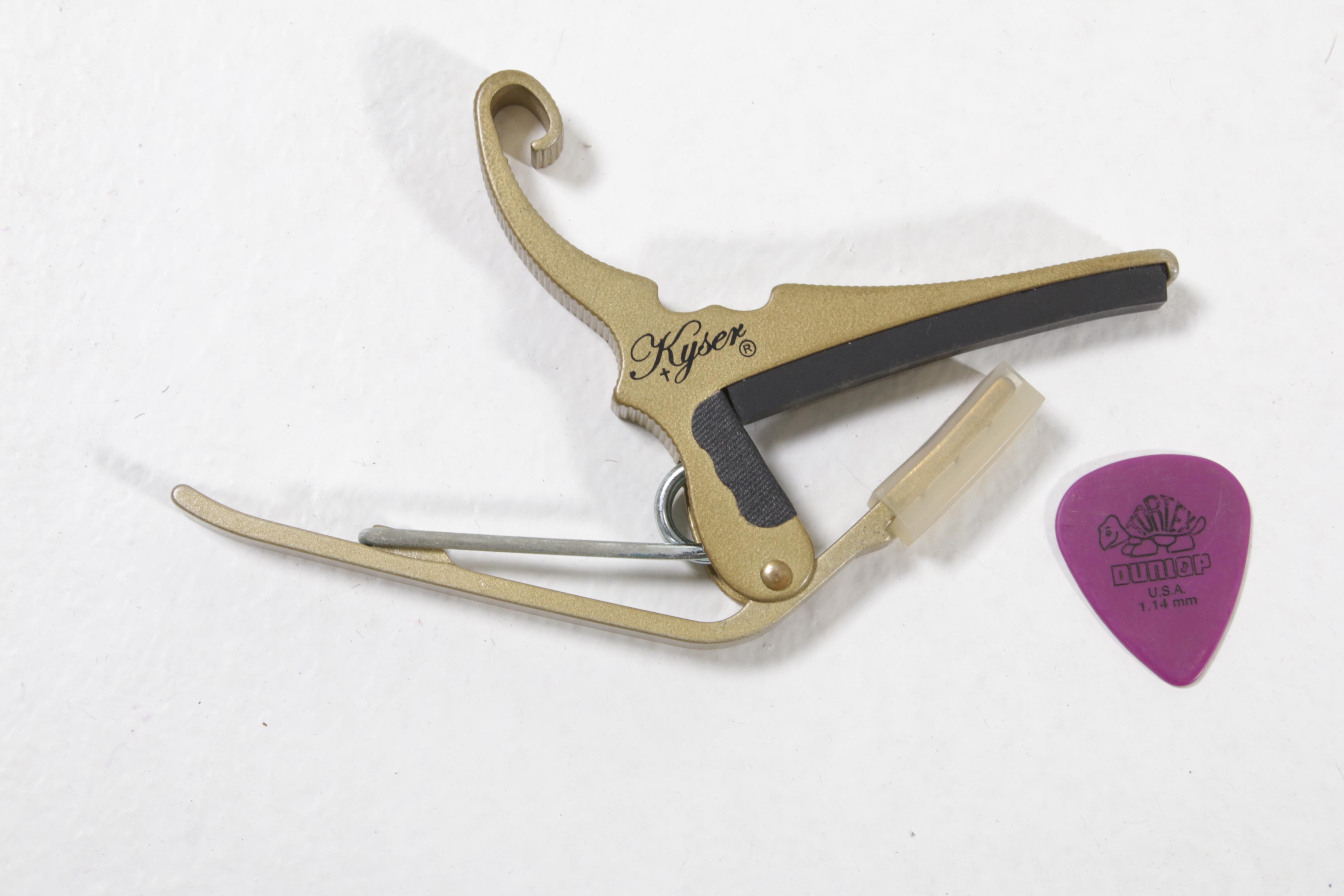 Fender CD-100CE Single Cutaway Acoustic-Electric Guitar with Case