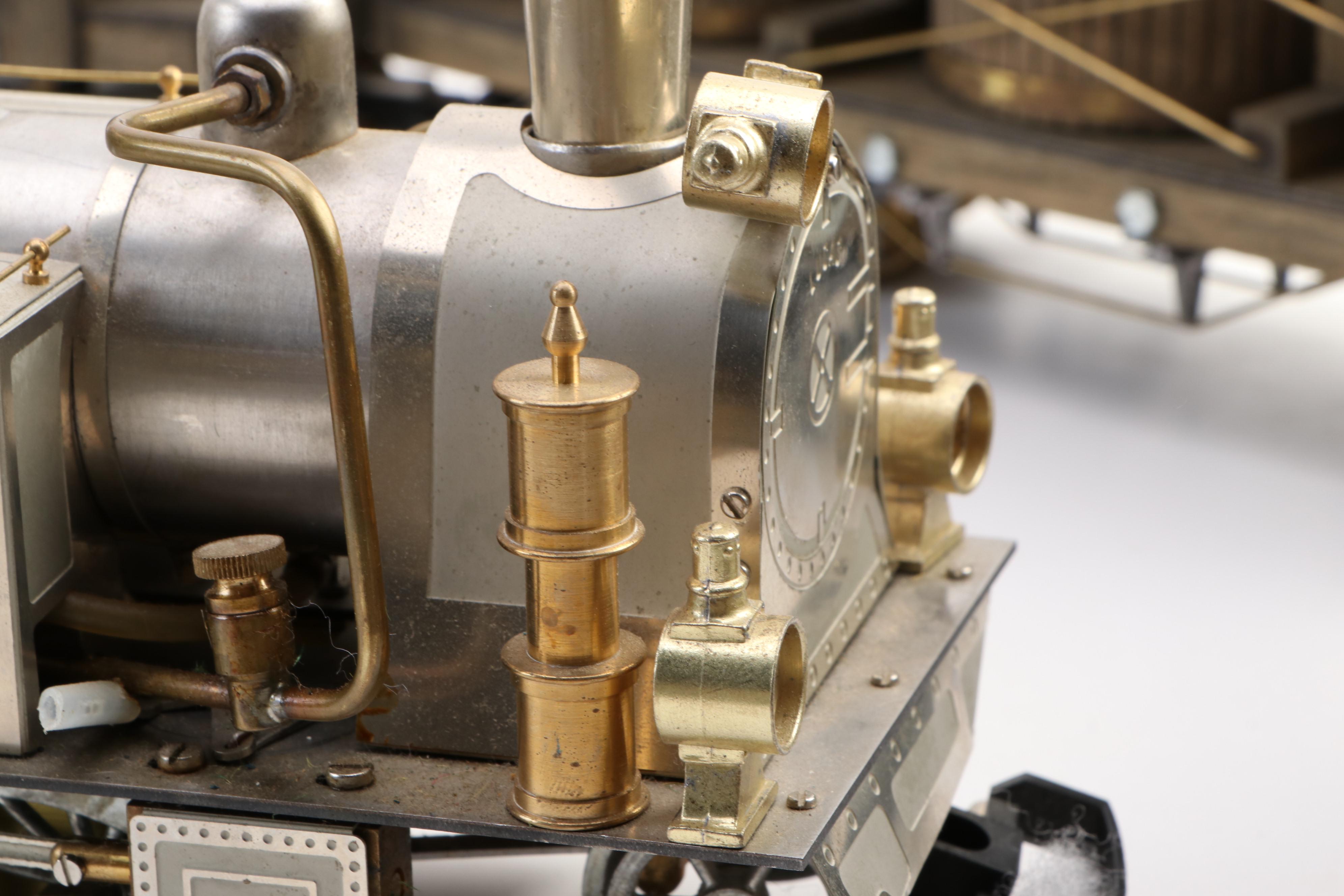 Wilesco Lucas Deutsche Reichsbahn Steam Locomotive and Cars