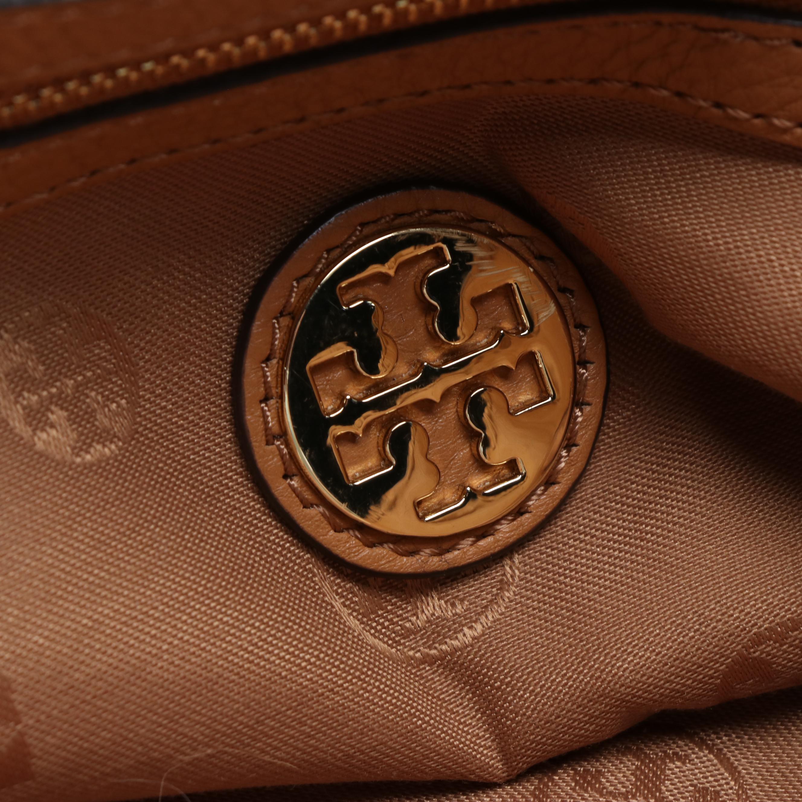 Tory Burch Whipstitch Logo Tote in Light Brown Grained Leather