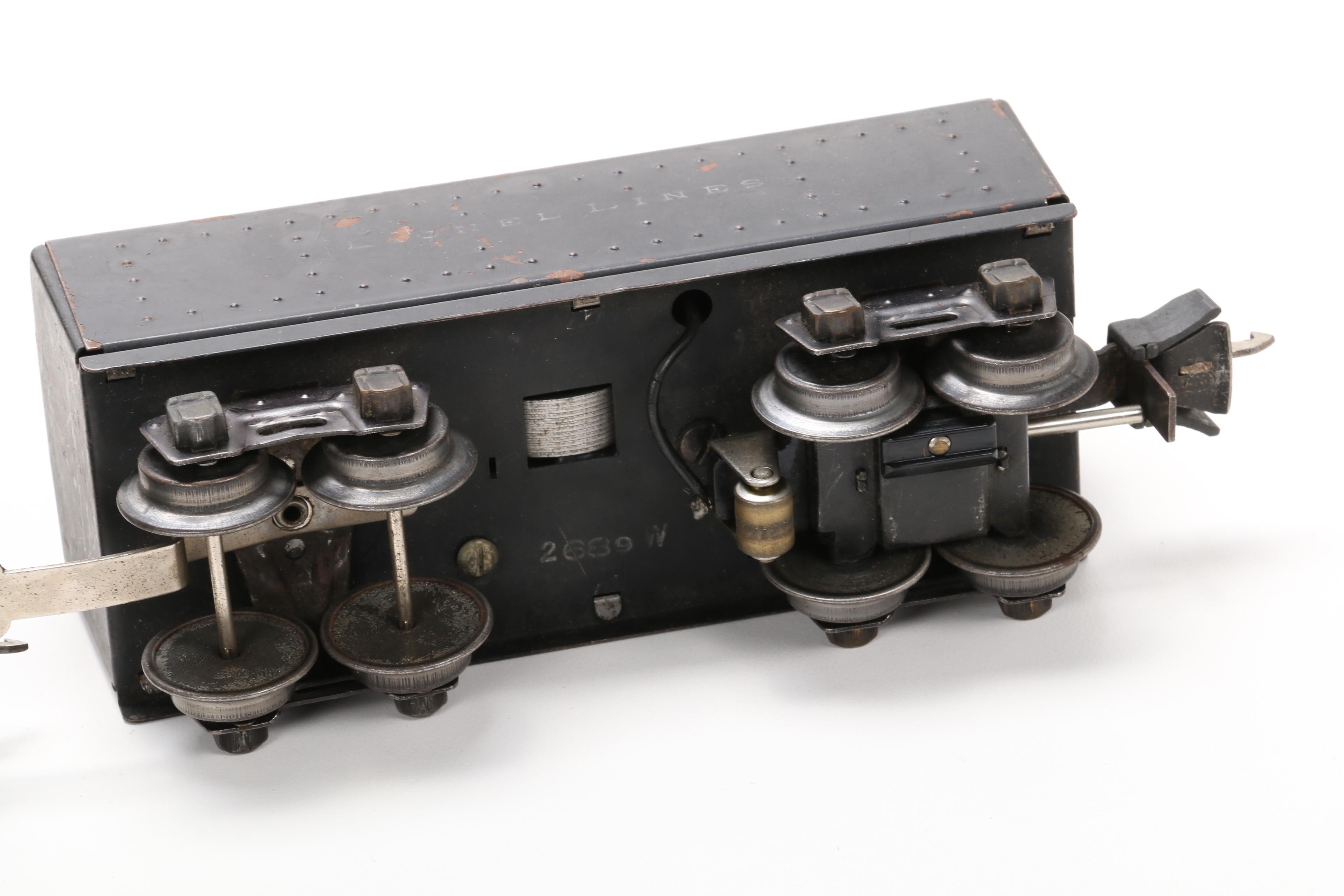 Lionel Pre War O Scale Freight Train Set with 1666 Steam Locomotive