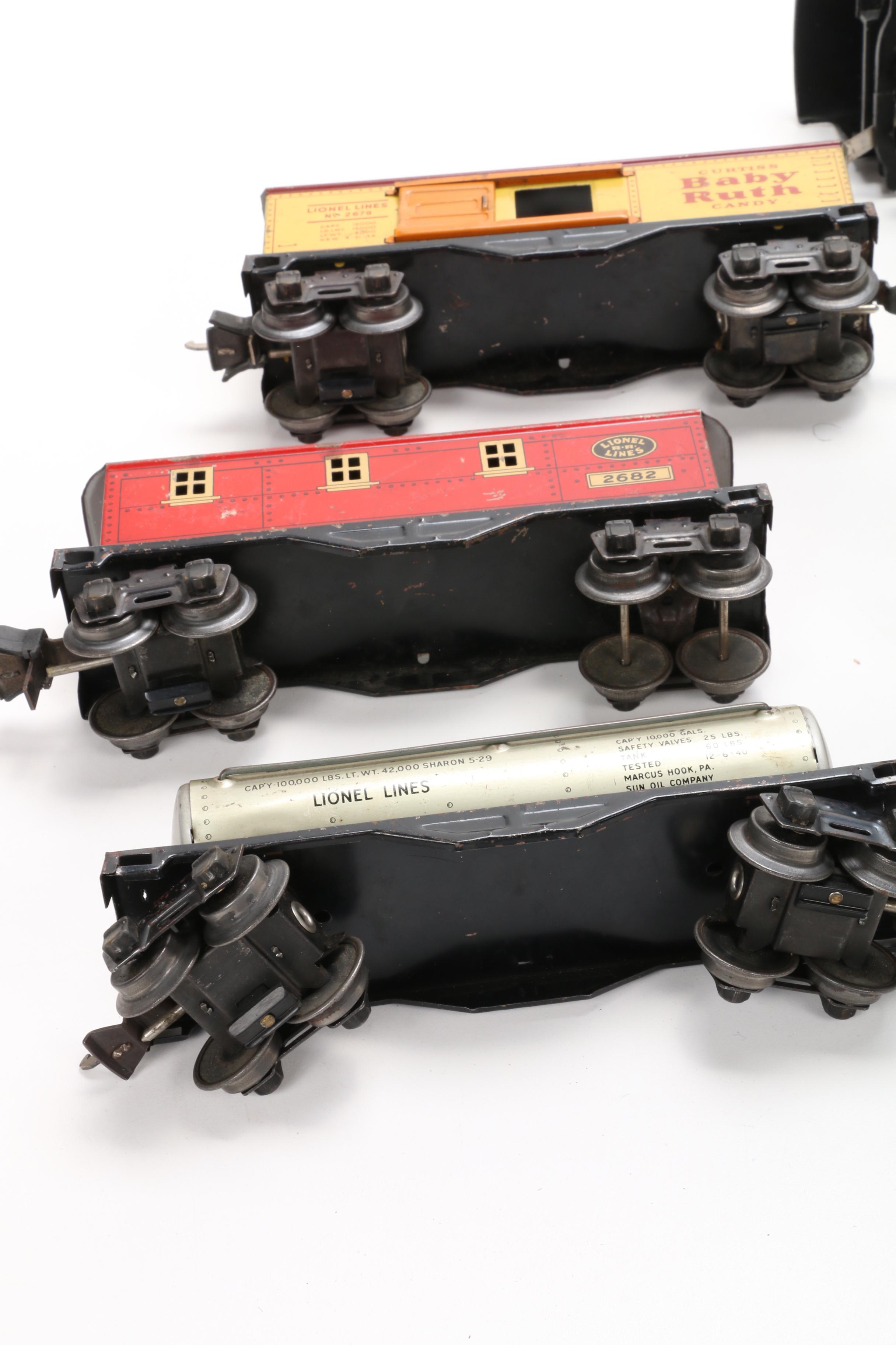 Lionel Pre War O Scale Freight Train Set with 1666 Steam Locomotive