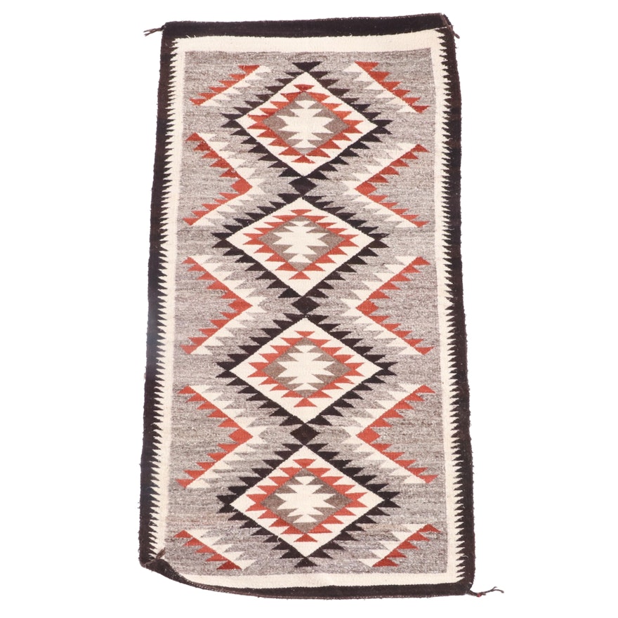 2'5 x 4'8 Handwoven Southwestern Style Wool Rug