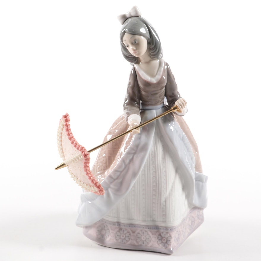 Lladró "Jolie" Porcelain Figurine Designed by Jose Puche, Late 20th Century