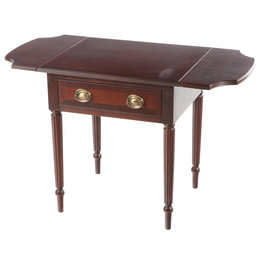 The Bombay Company Federal Style Mahogany-Stained Drop-Leaf Side Table