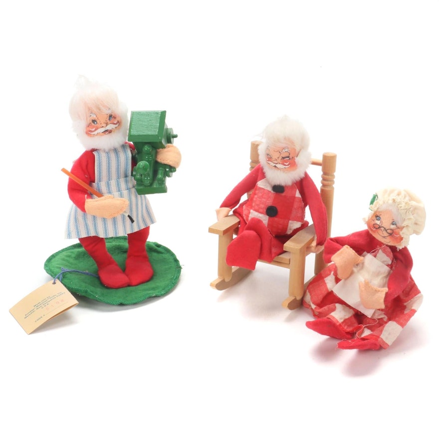 Annalee Mr. and Mrs. Santa Claus Christmas Dolls