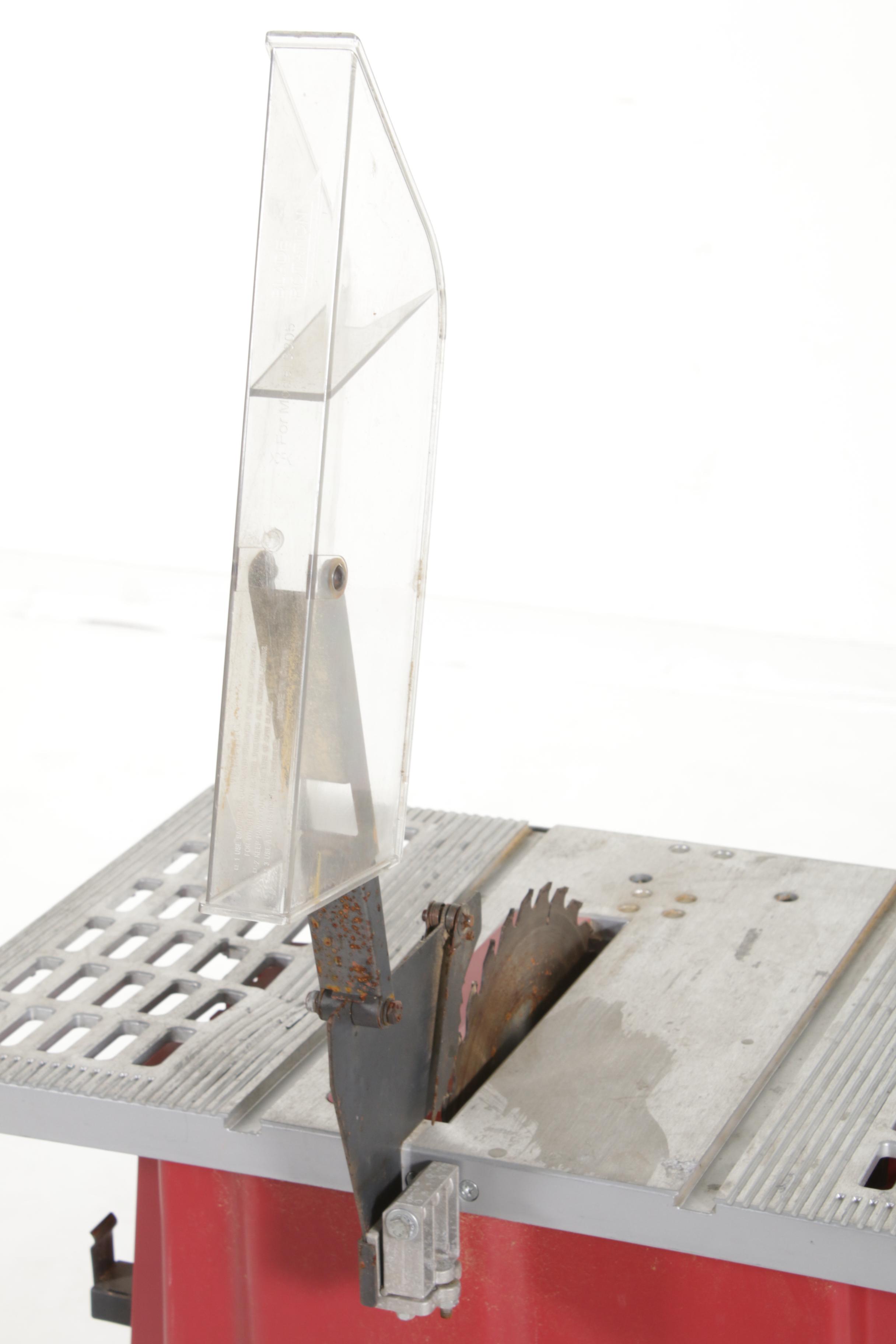 Skilsaw 3305 Table Saw on Stand