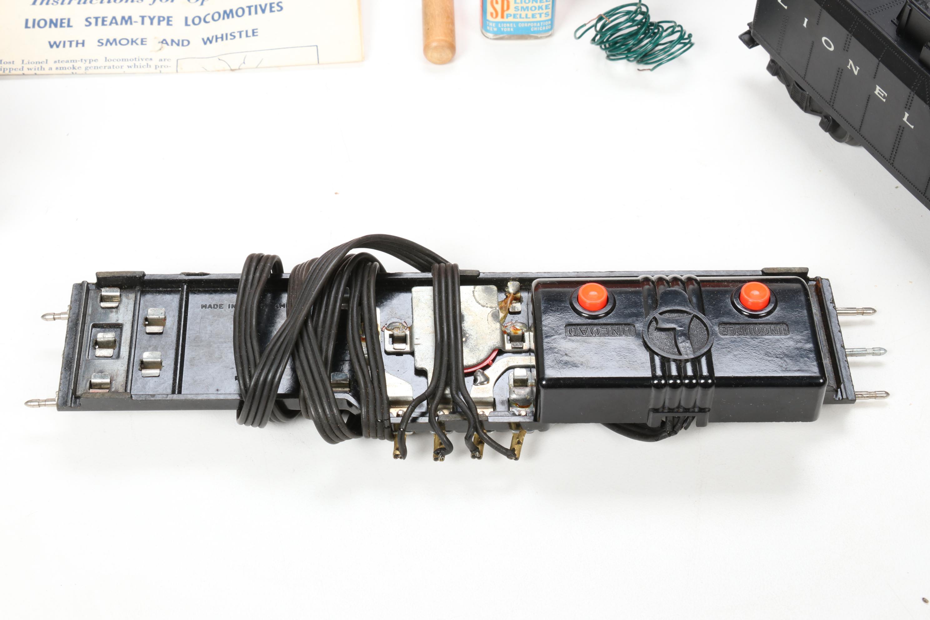 Lionel O Scale 2201WS Train Set, Mid 20th Century