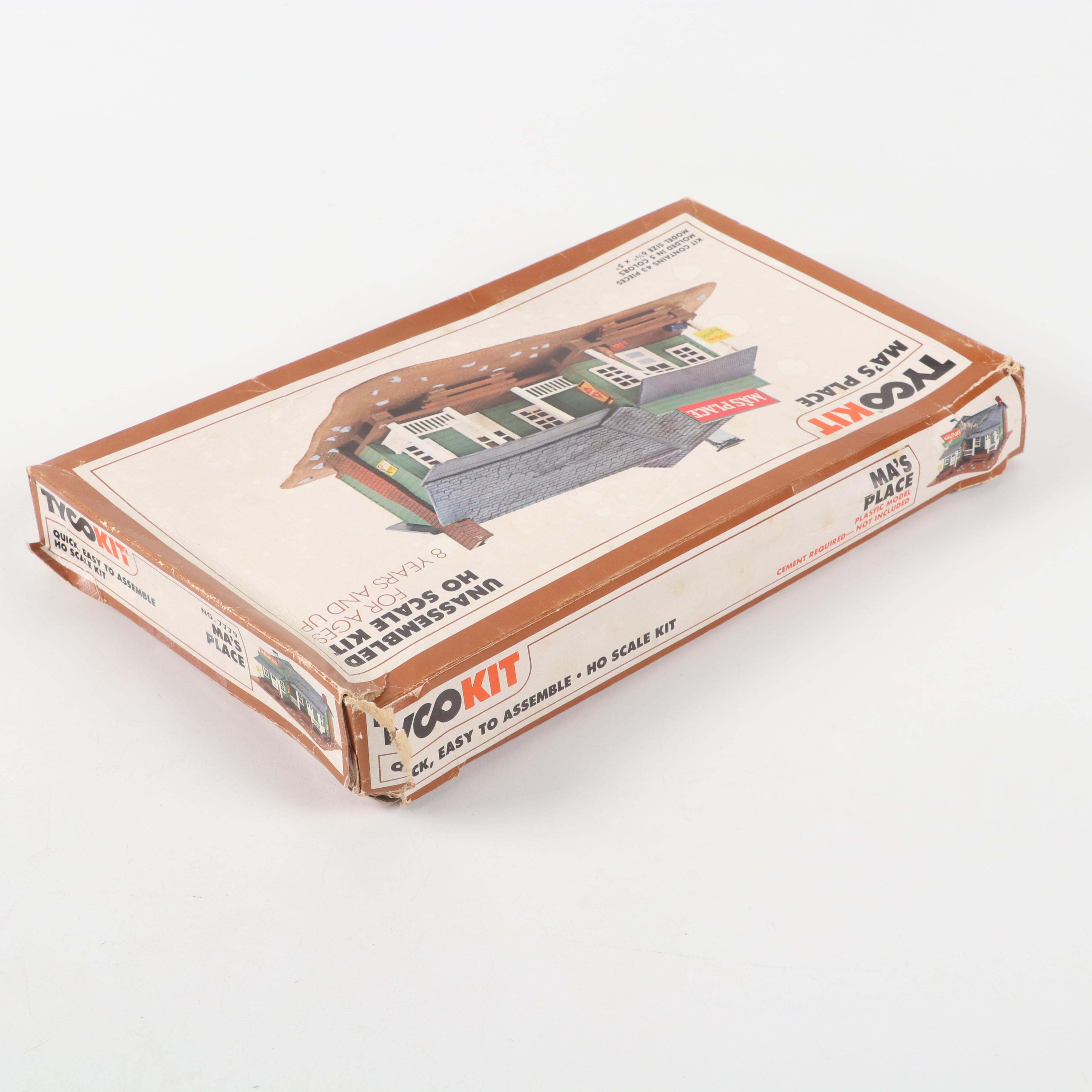 TycoKit HO Scale Buildings, Including Ma's Place and Village Blacksmith