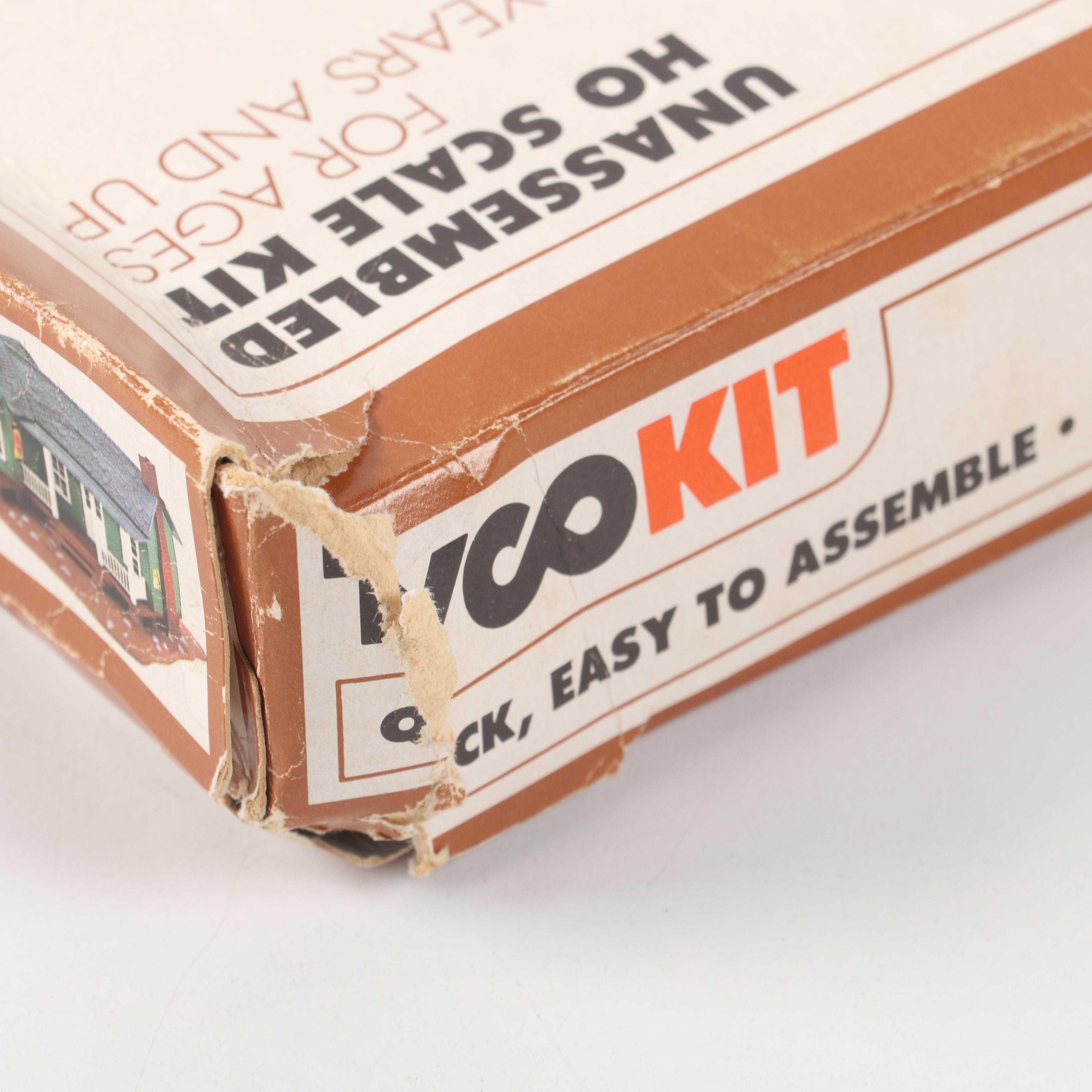 TycoKit HO Scale Buildings, Including Ma's Place and Village Blacksmith