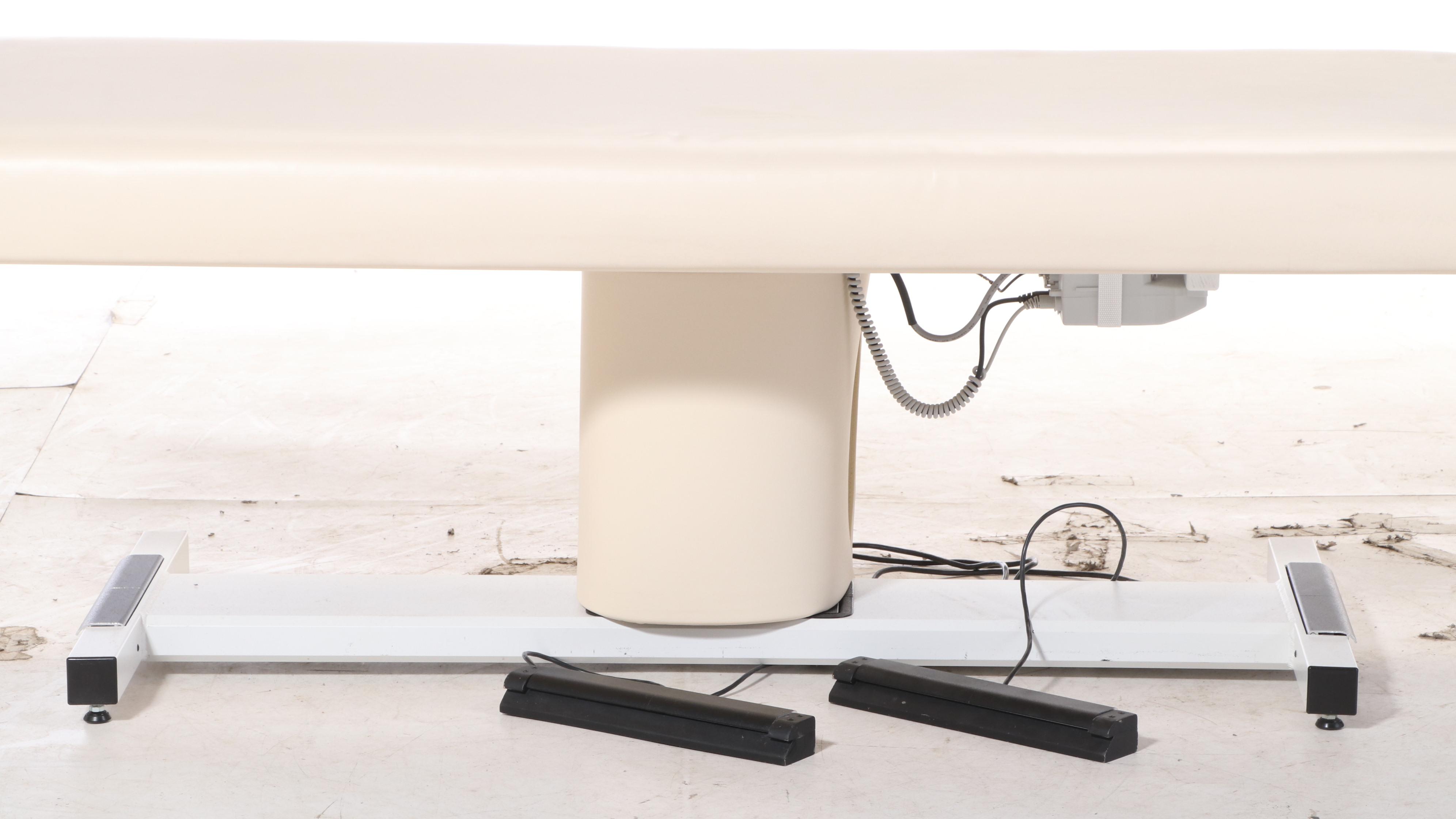 Golden Ratio Electric Lift Massage Table