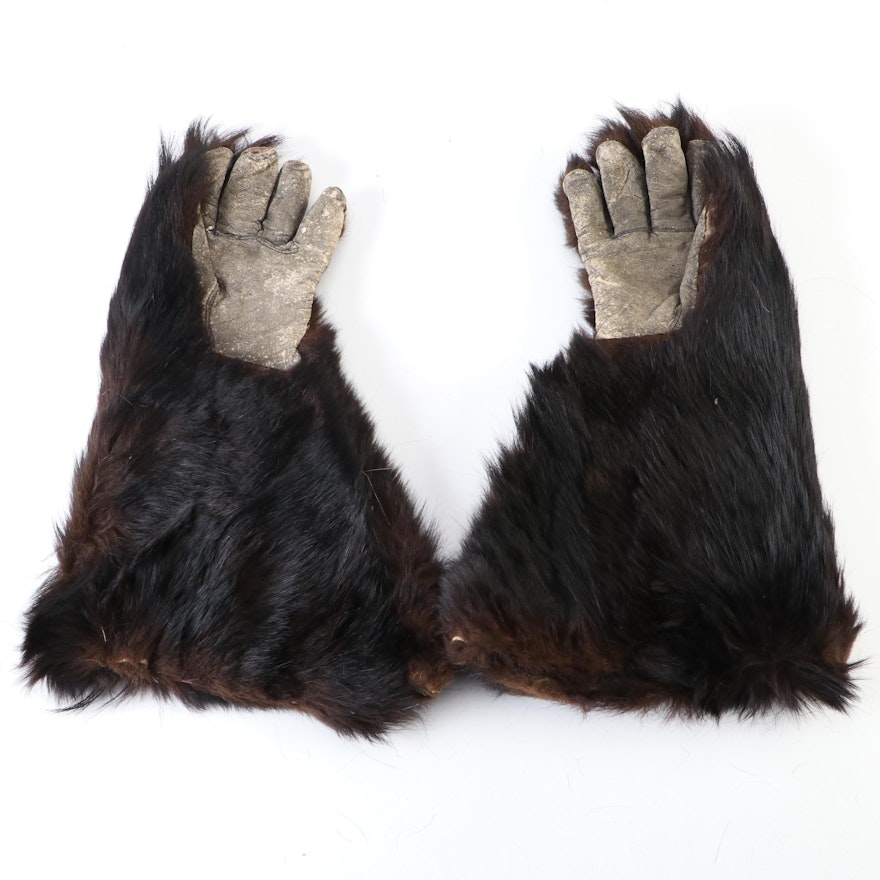 Black Bear Fur and Leather Gauntlet Gloves
