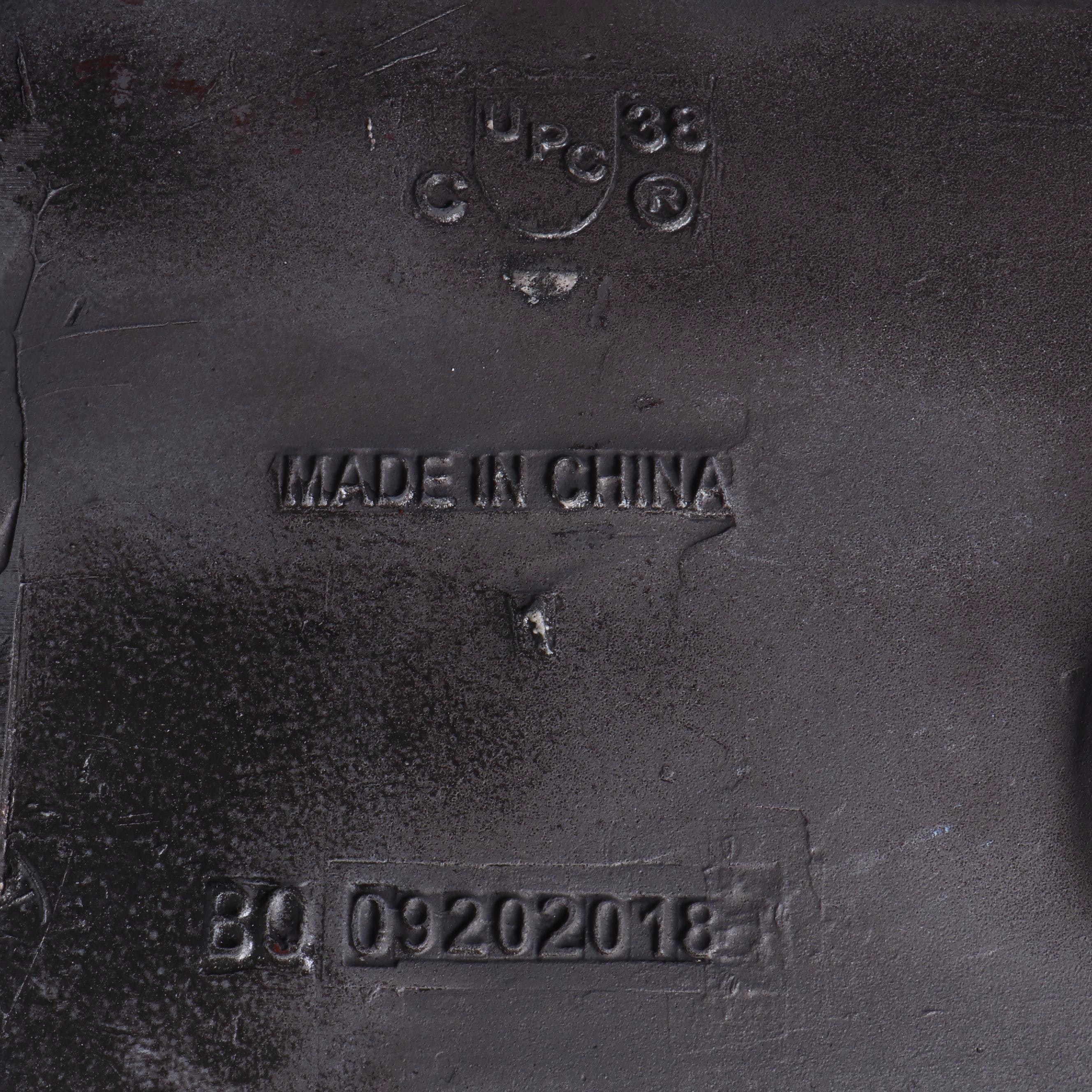 Almeria 33" Cast Iron Farmhouse Kitchen Sink