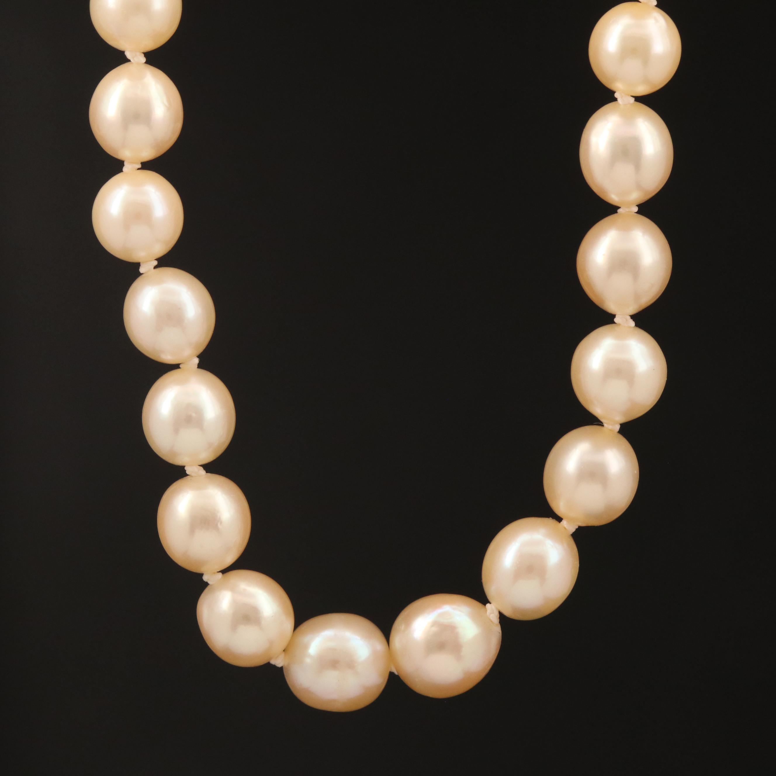 Vintage Graduated Akoya Pearl Necklace with 14K Clasp and GIA Report