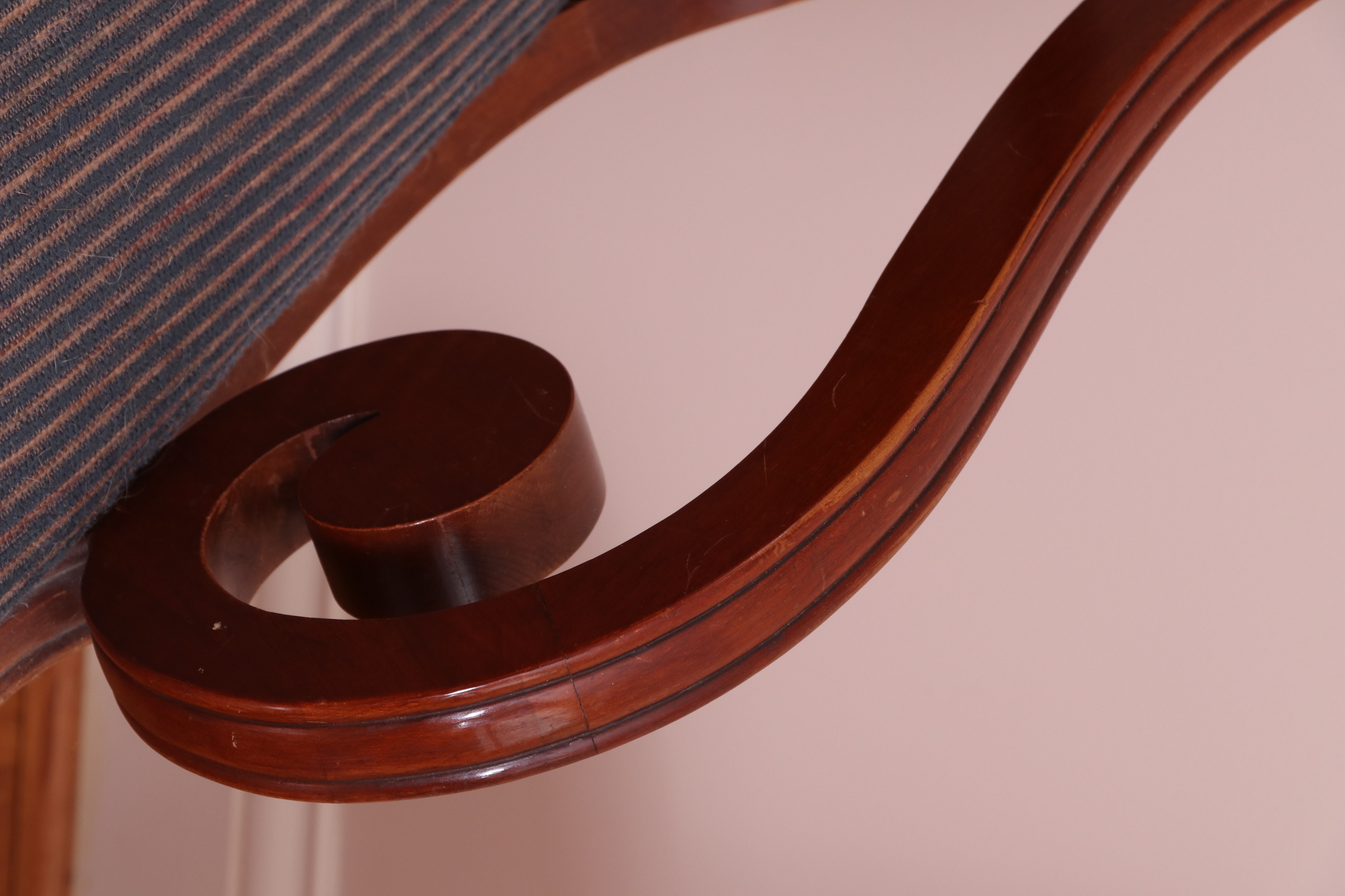 Willett "Wildwood" Cherry Barley Twist Gate-Leg Dining Table with Chairs