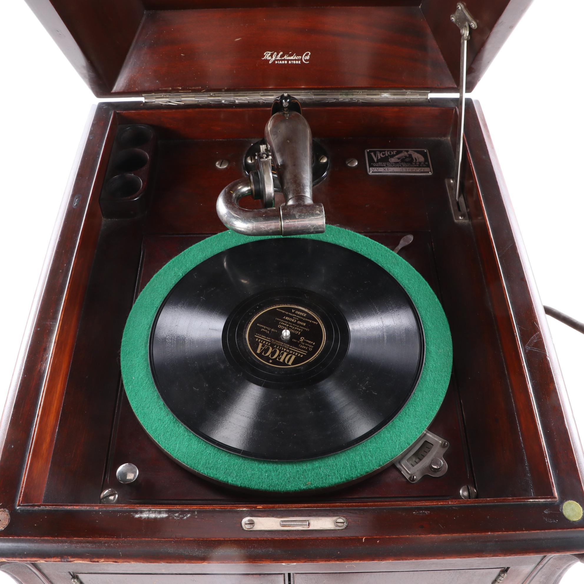 Victrola XIA "Talking Machine" Mahogany Record Player Cabinet, Early/Mid 20th C