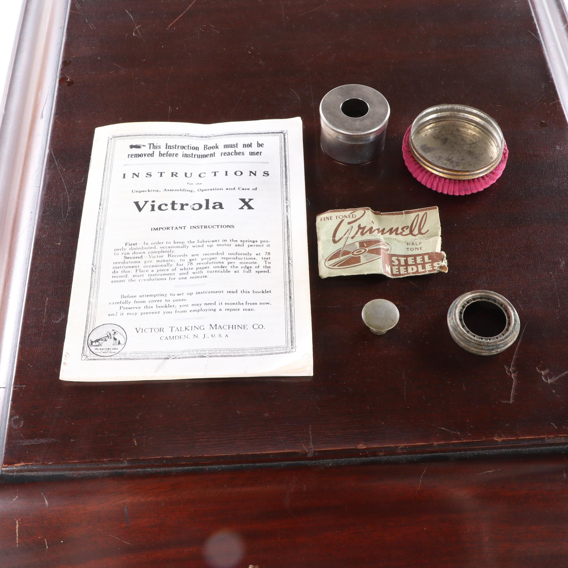 Victrola XIA "Talking Machine" Mahogany Record Player Cabinet, Early/Mid 20th C