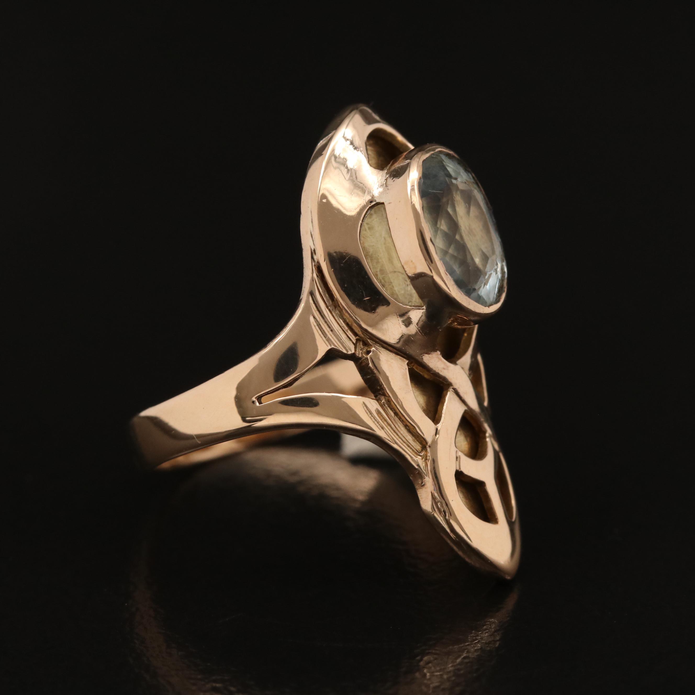 Vintage 10K Oval Faceted Aquamarine Ring