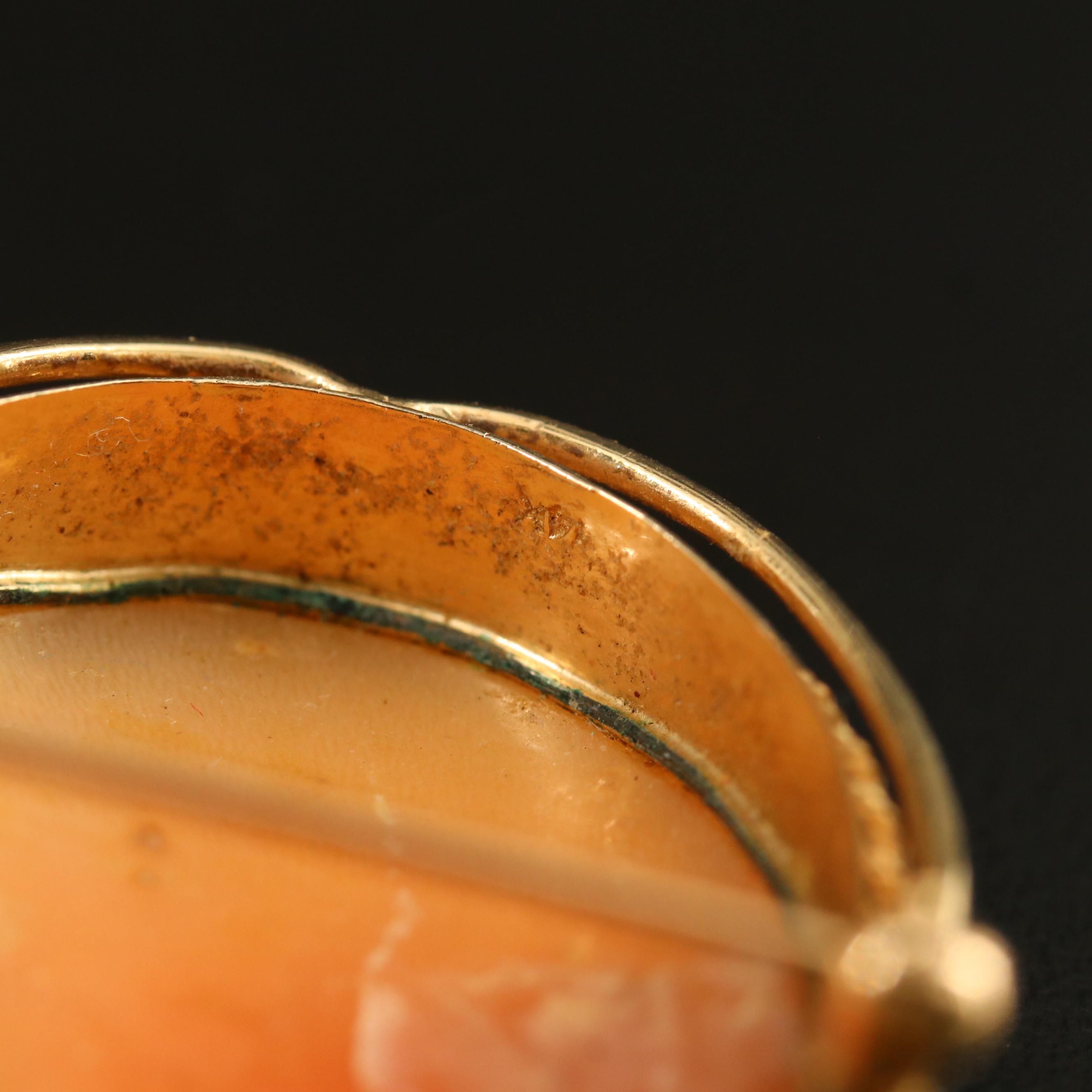 14K Carved Helmet Shell Cameo Converter Brooch