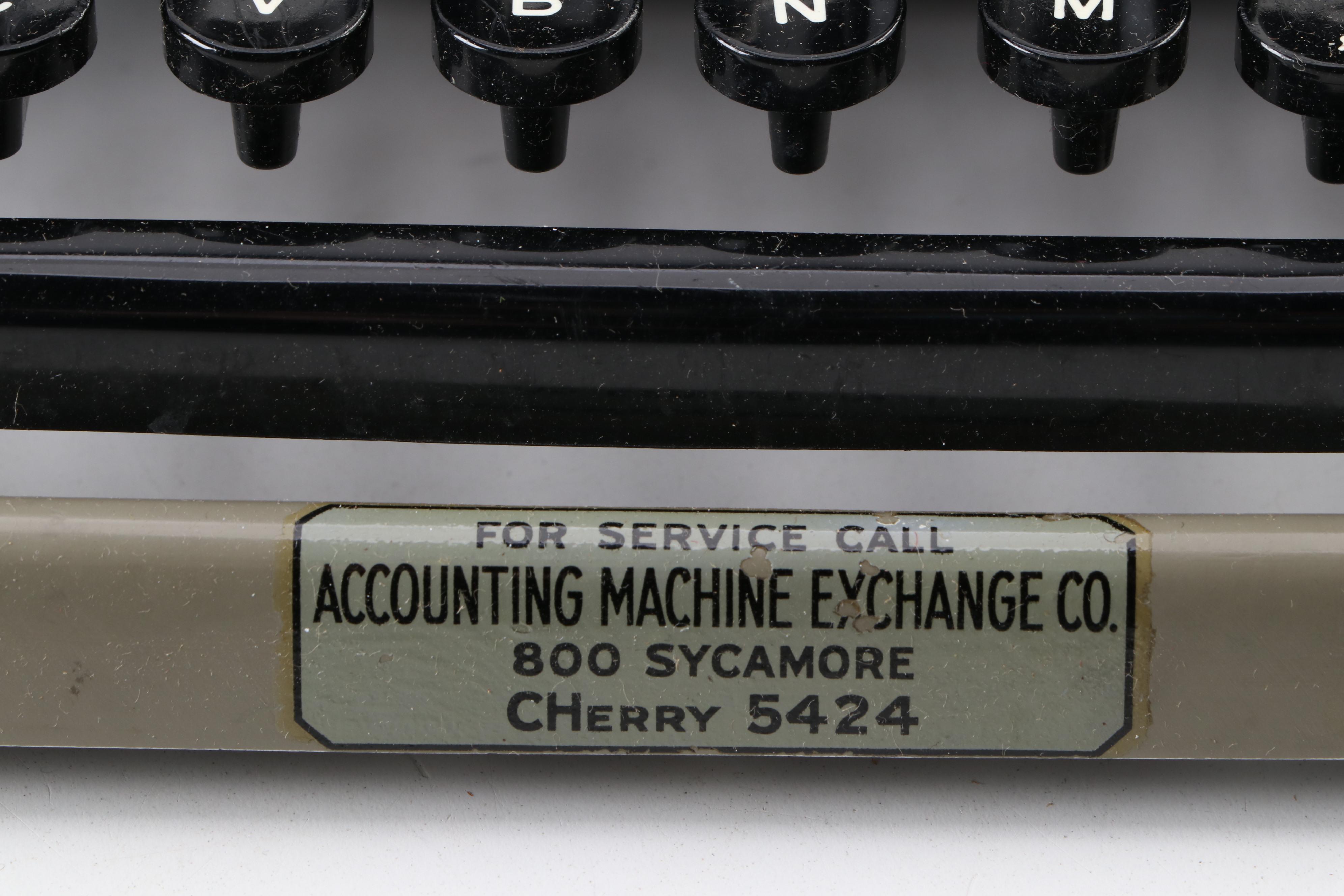 Olivetti "Lettera 22" Portable Typewriter with Vinyl Carrying Case, Mid-20th C.