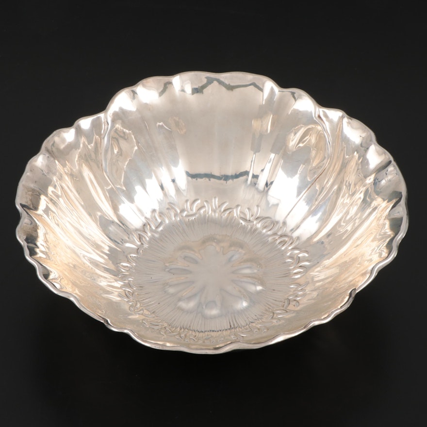 Meriden Brittania Co. Sterling Silver Serving Bowl